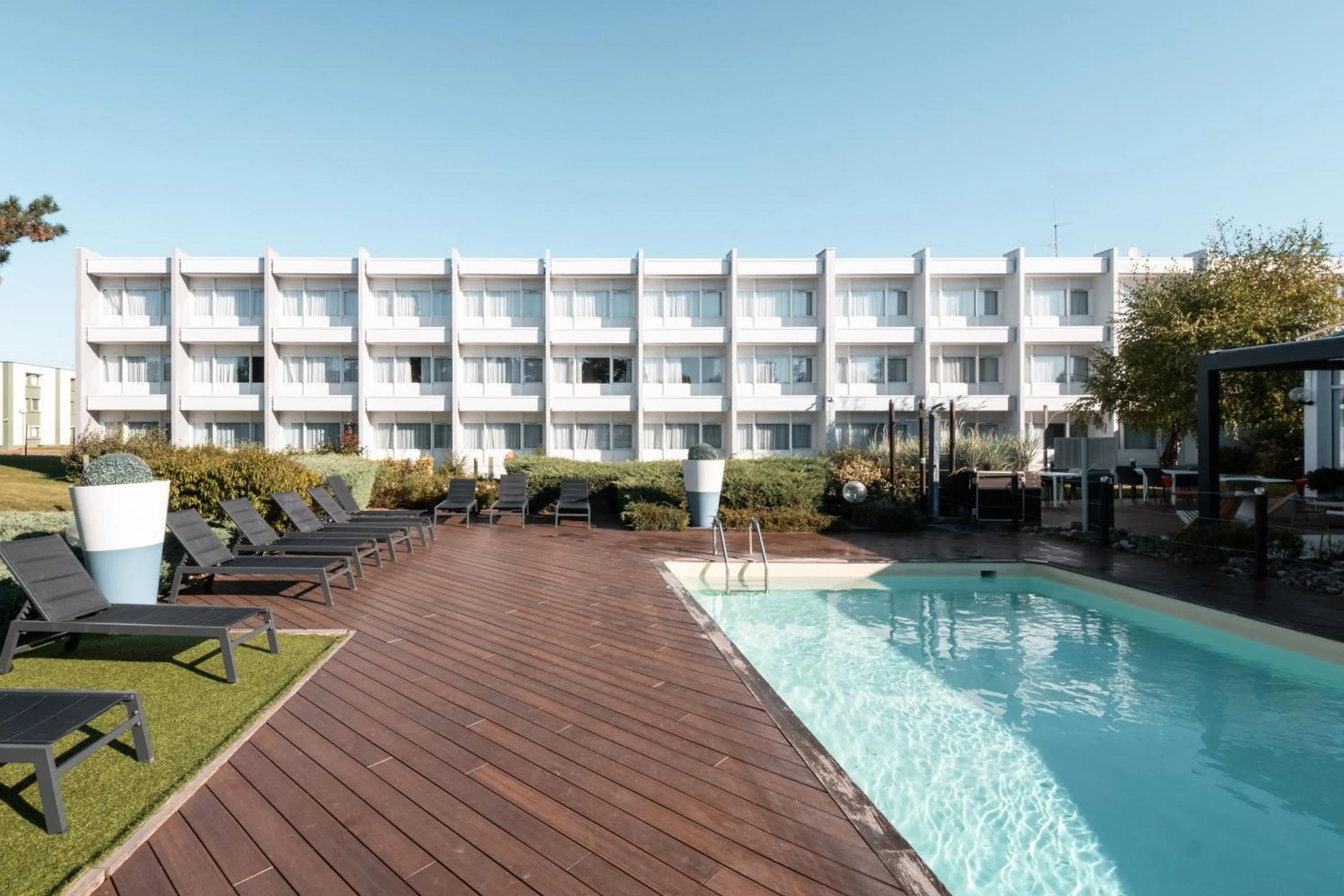 Property building in Novotel Chartres