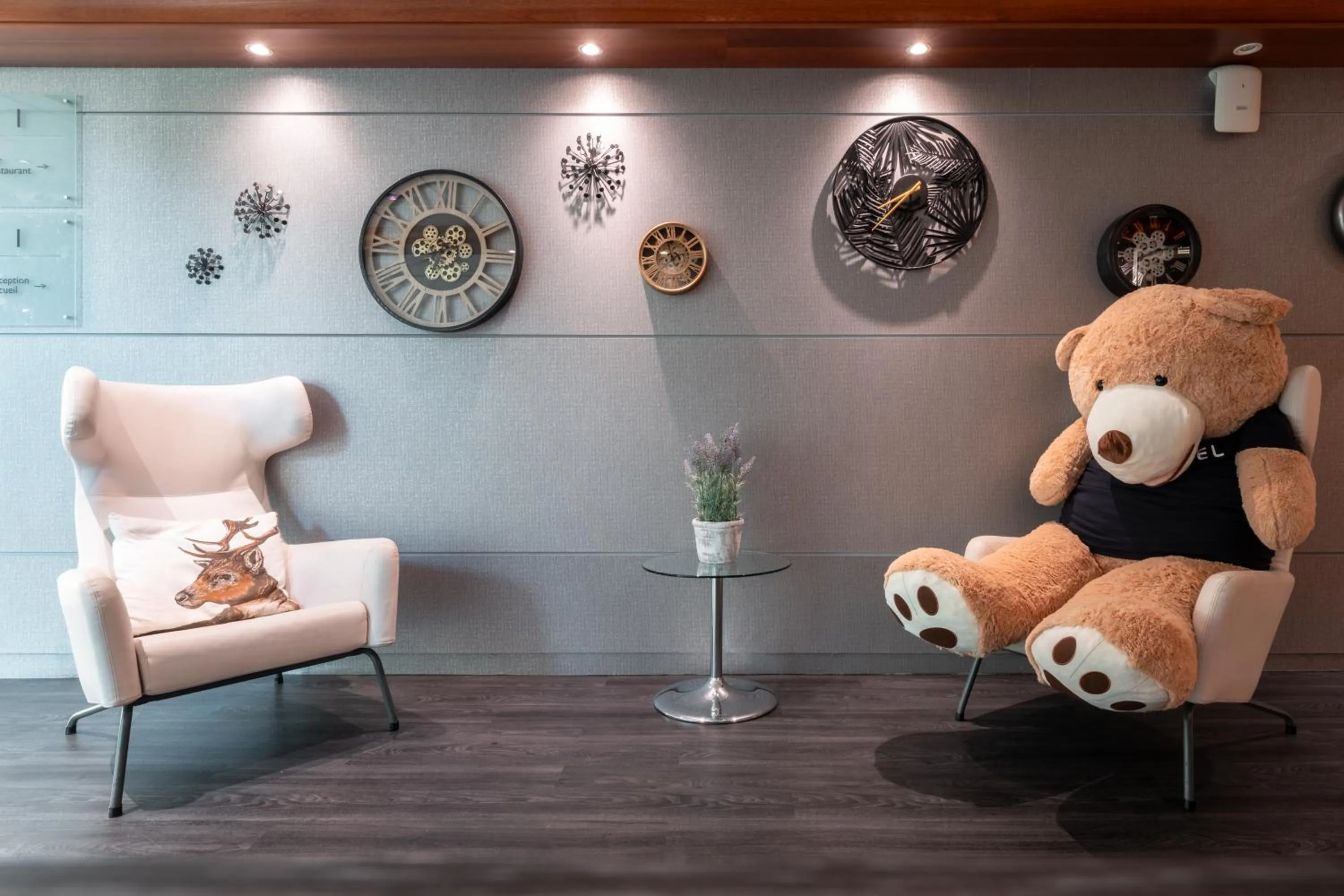 Game Room in Novotel Chartres