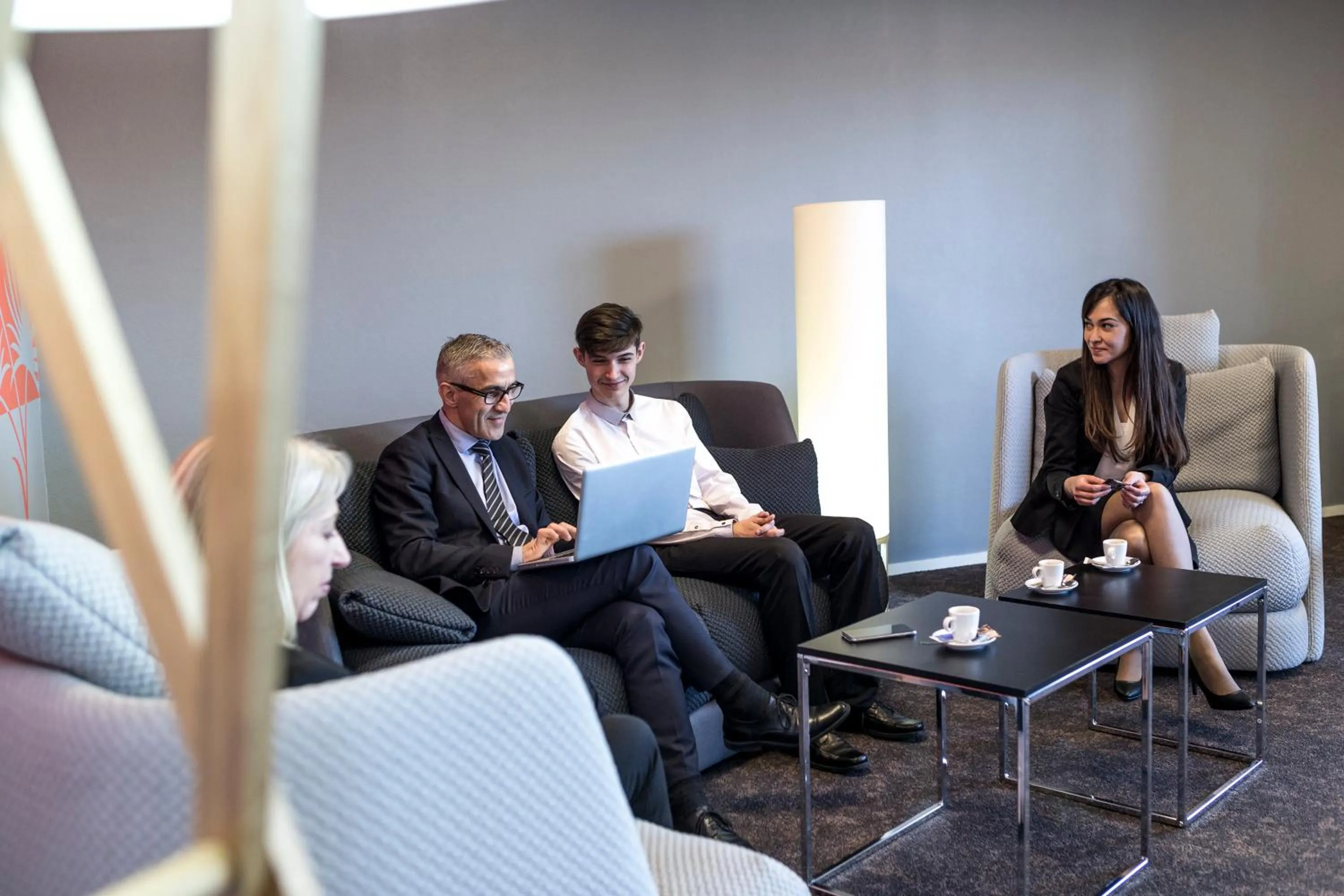 Lounge or bar in Novotel Poitiers Site du Futuroscope