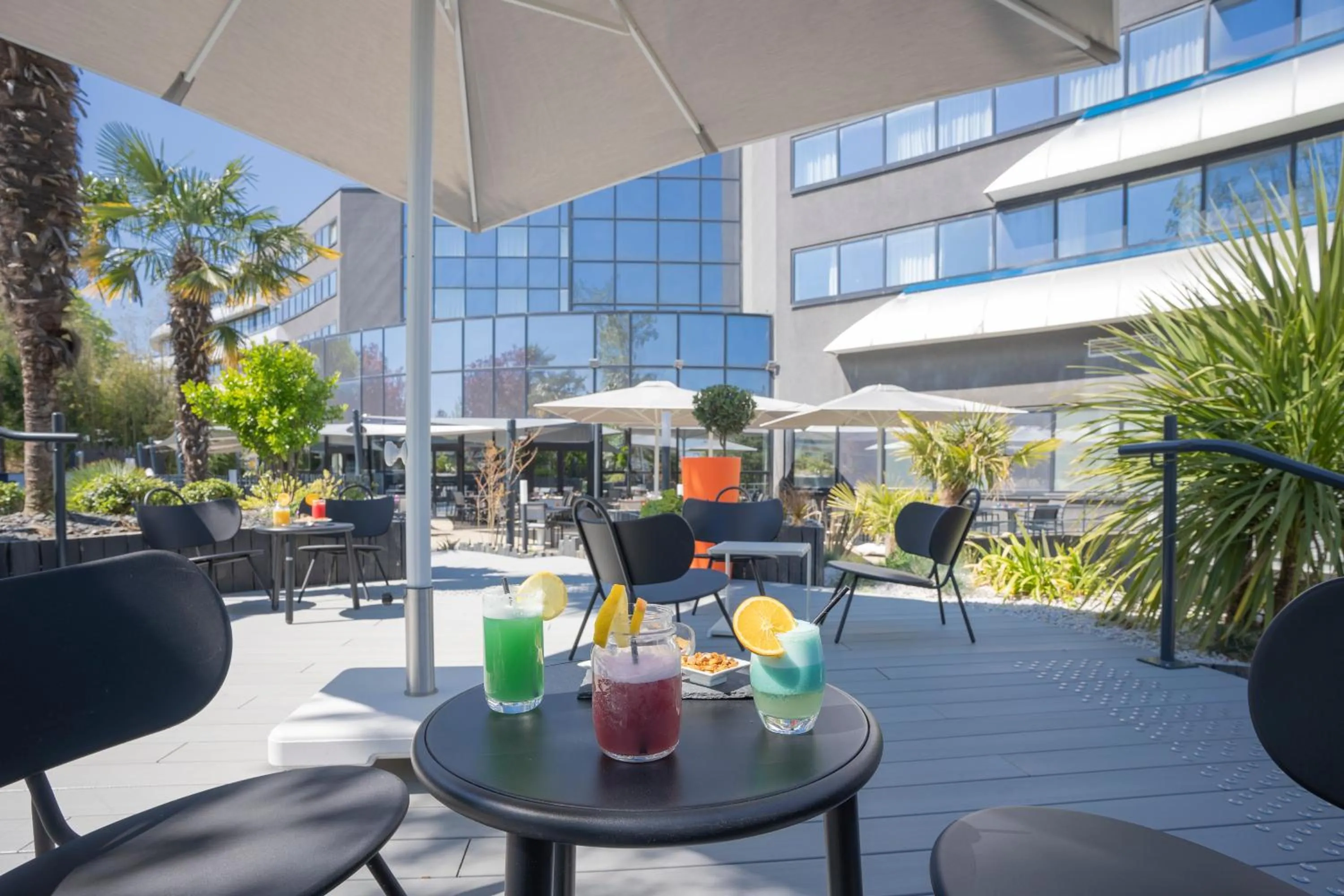 Restaurant/places to eat in Novotel Poitiers Site du Futuroscope