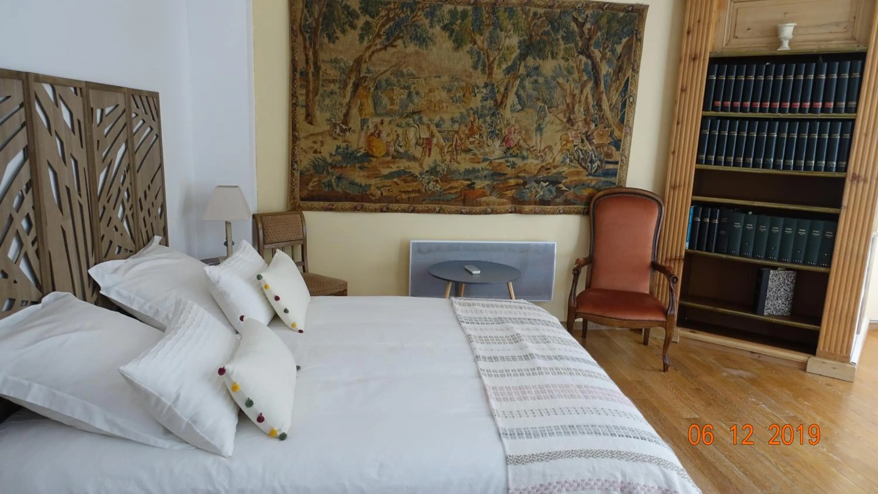 Bed in AU COEUR DES LICES *** CENTRE HISTORIQUE AVIGNON