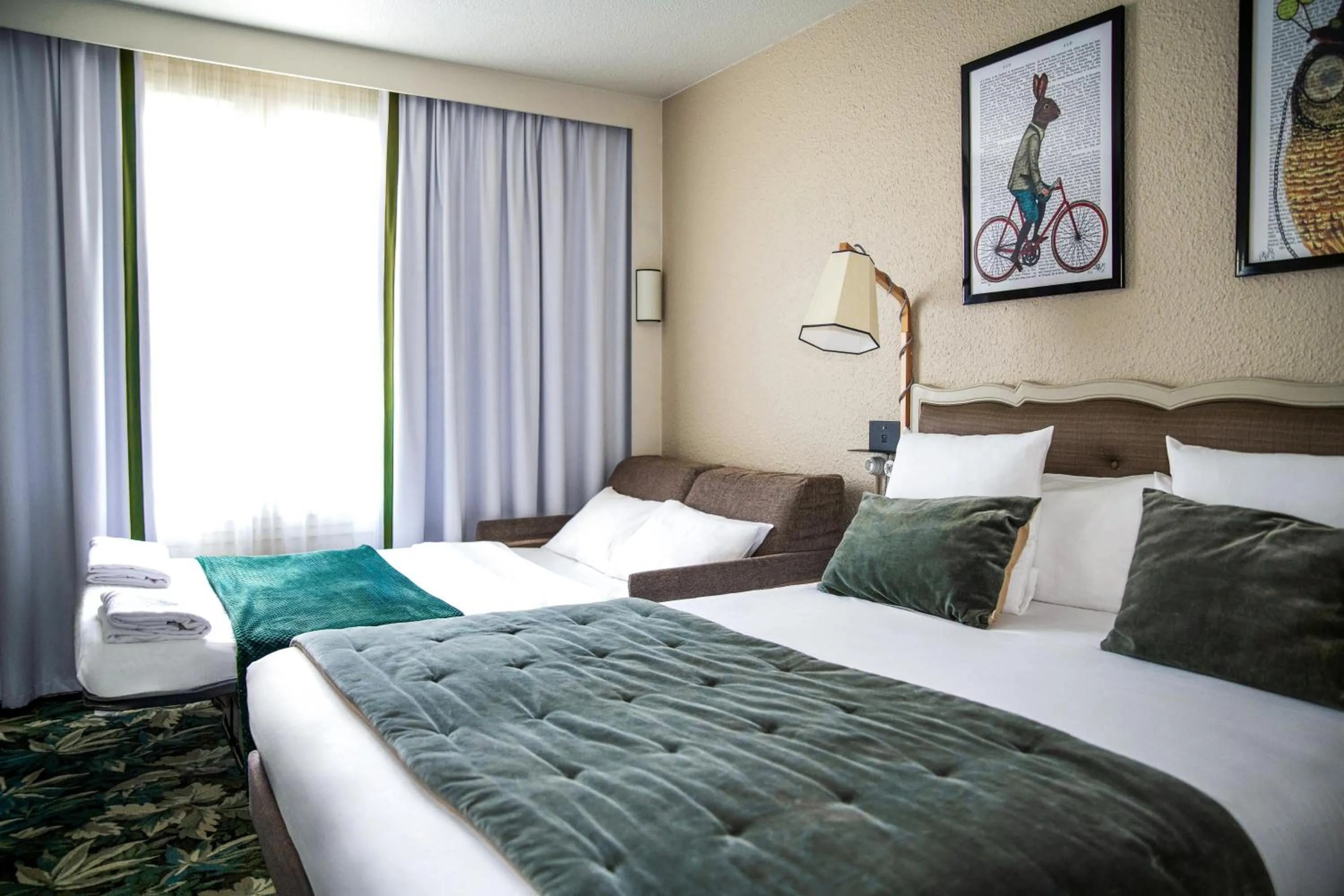 Photo of the whole room, Bed in Hotel Novotel Domaine de Maffliers - Paris Val-d'Oise