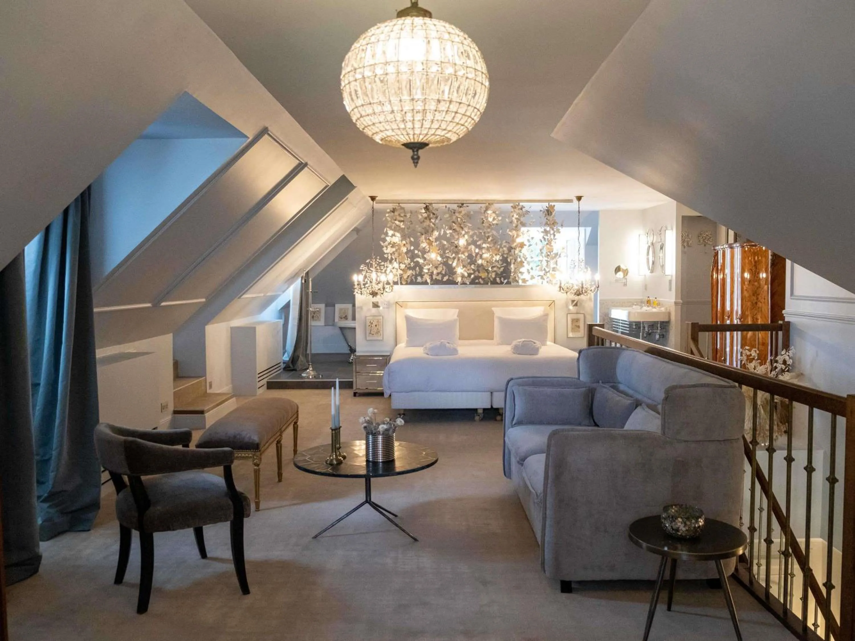 Photo of the whole room in Hotel Novotel Domaine de Maffliers - Paris Val-d'Oise