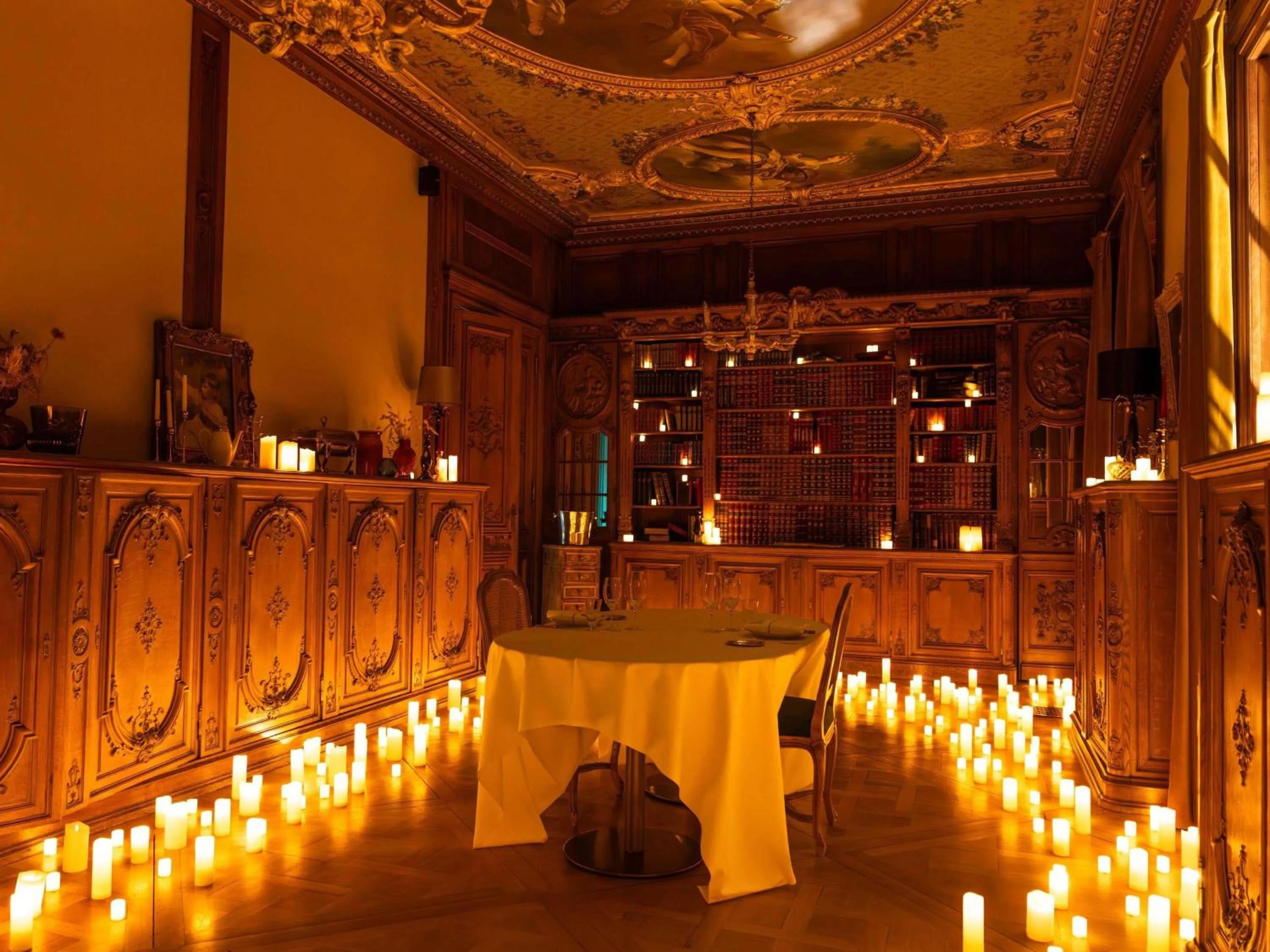 Meeting/conference room in Hotel Novotel Domaine de Maffliers - Paris Val-d'Oise