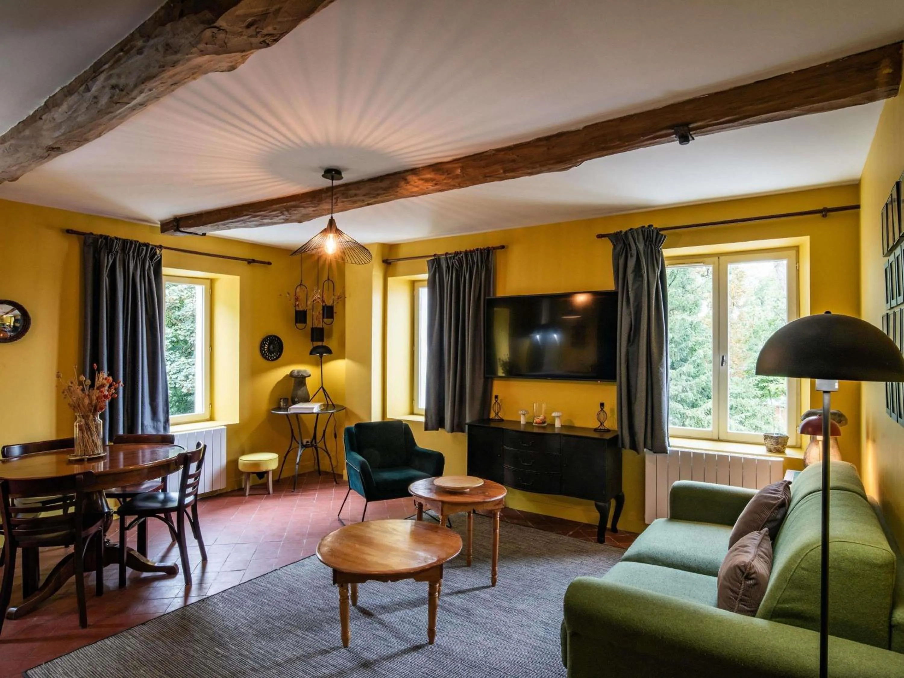 Bedroom in Hotel Novotel Domaine de Maffliers - Paris Val-d'Oise