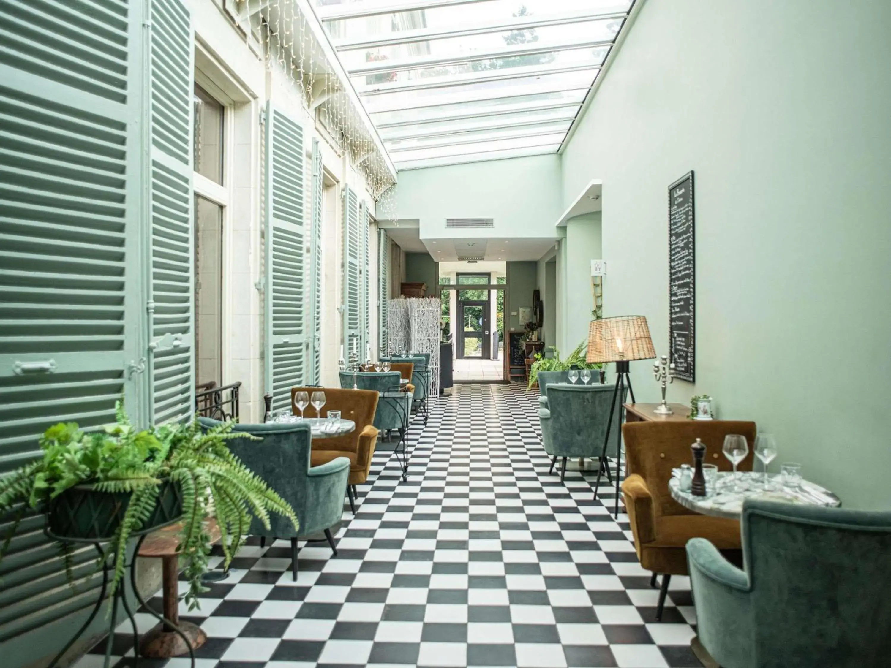 Restaurant/places to eat in Hotel Novotel Domaine de Maffliers - Paris Val-d'Oise Restaurant/places to eat in Hotel Novotel Domaine de Maffliers - Paris Val-d'Oise