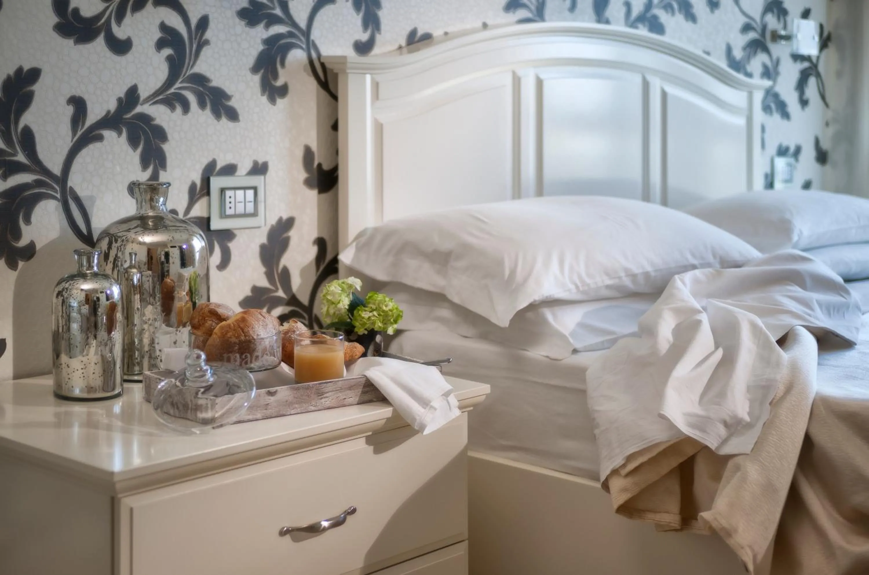 Decorative detail, Bed in Hotel Vistamare