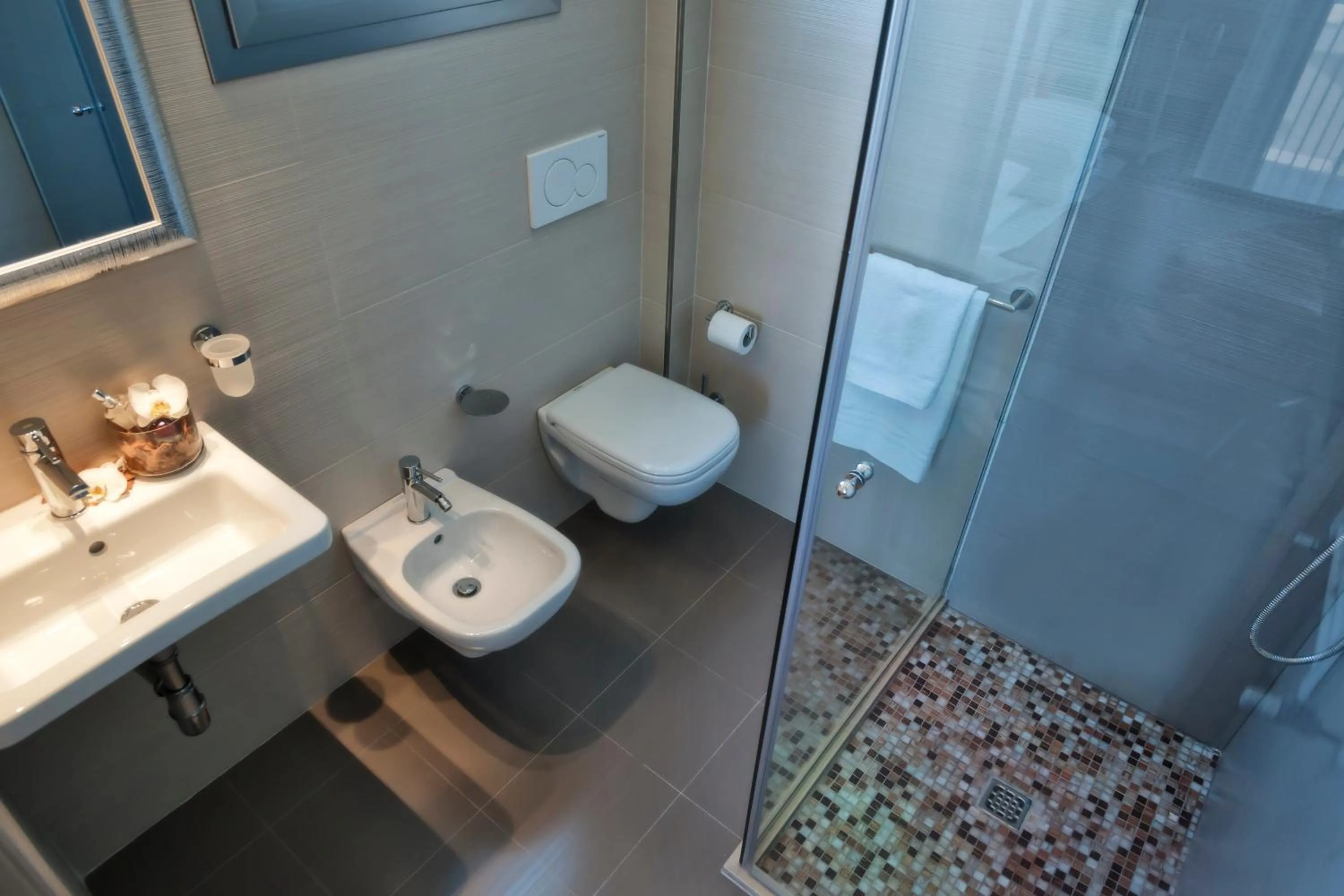 Shower in Hotel Vistamare