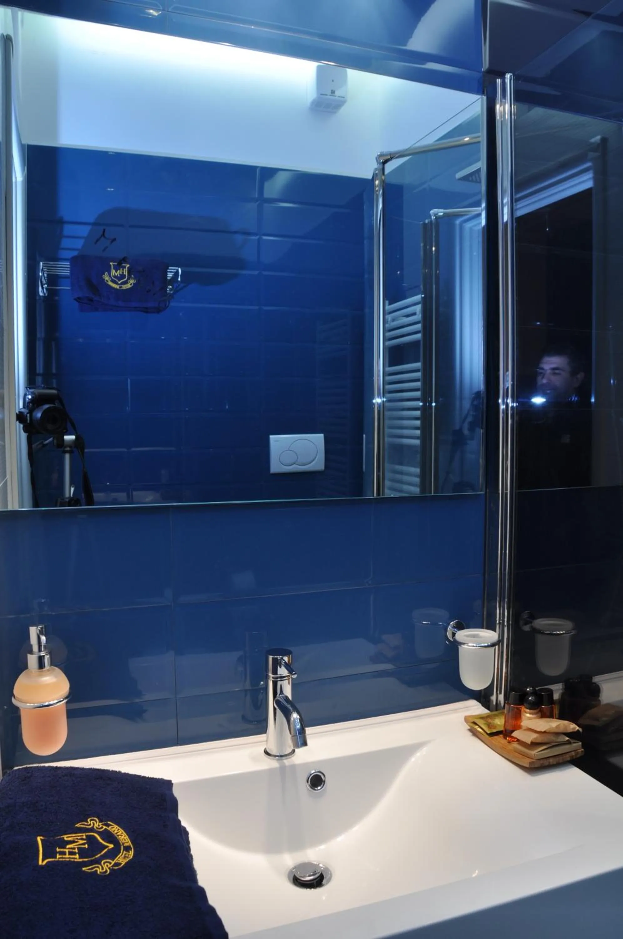 Bathroom in Hotel Vistamare