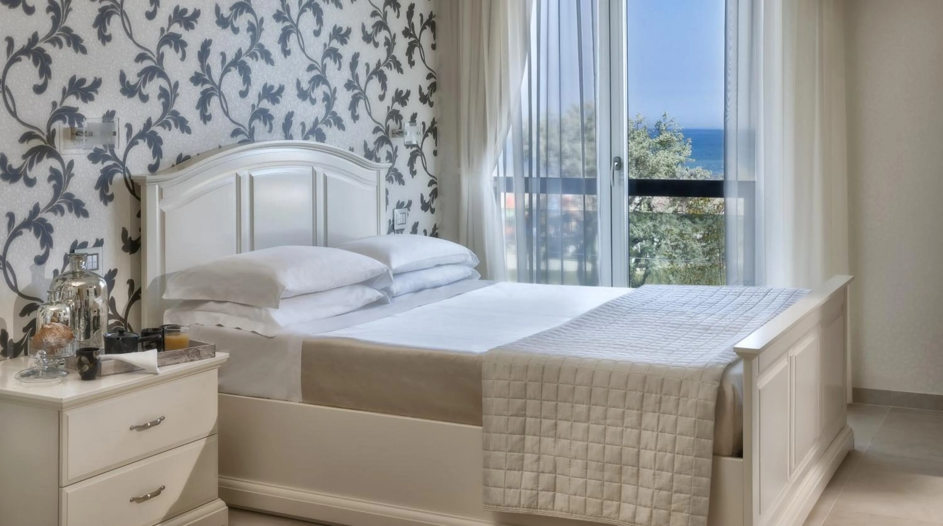 Photo of the whole room, Bed in Hotel Vistamare