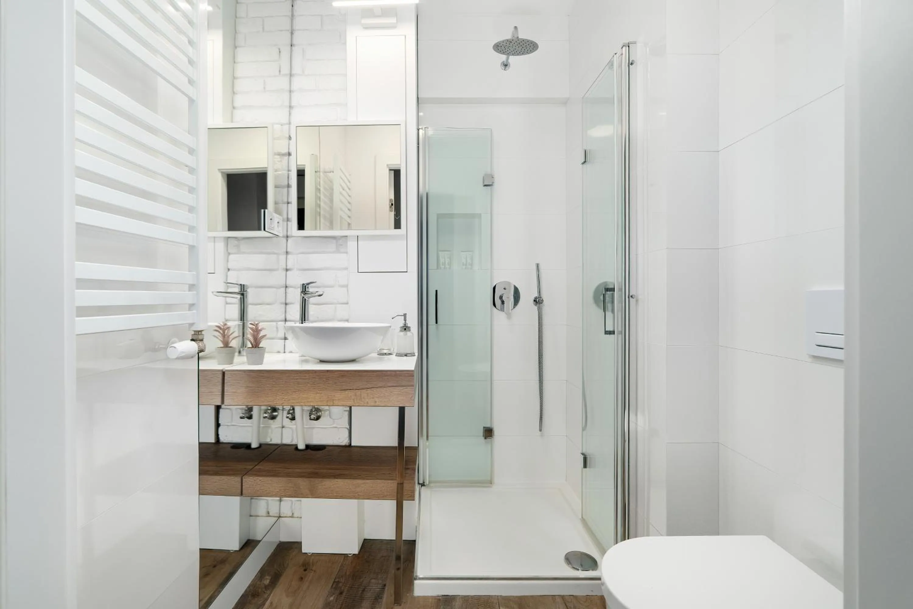 Shower in Apartamenty Schoeps Residence by Noclegi Renters