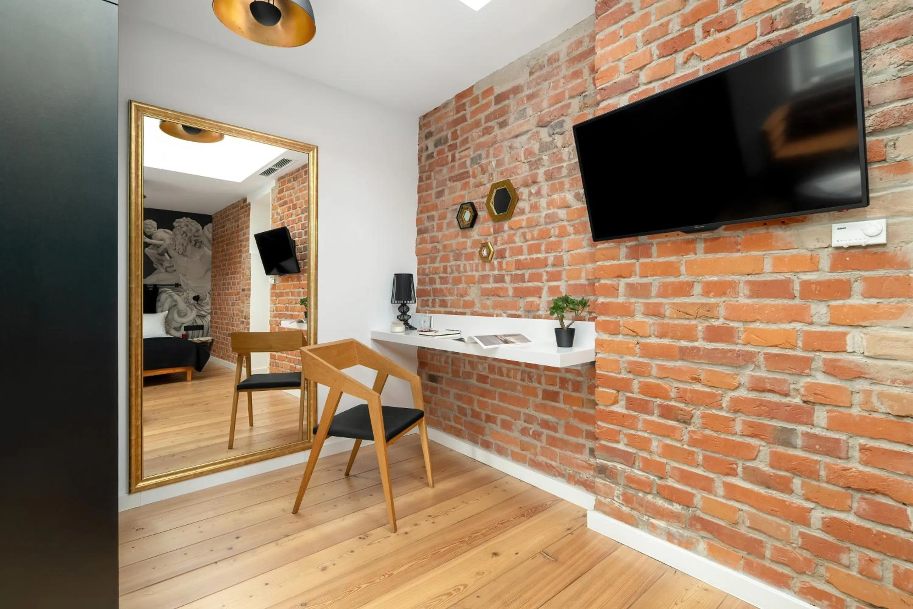 TV and multimedia in Apartamenty Schoeps Residence by Noclegi Renters