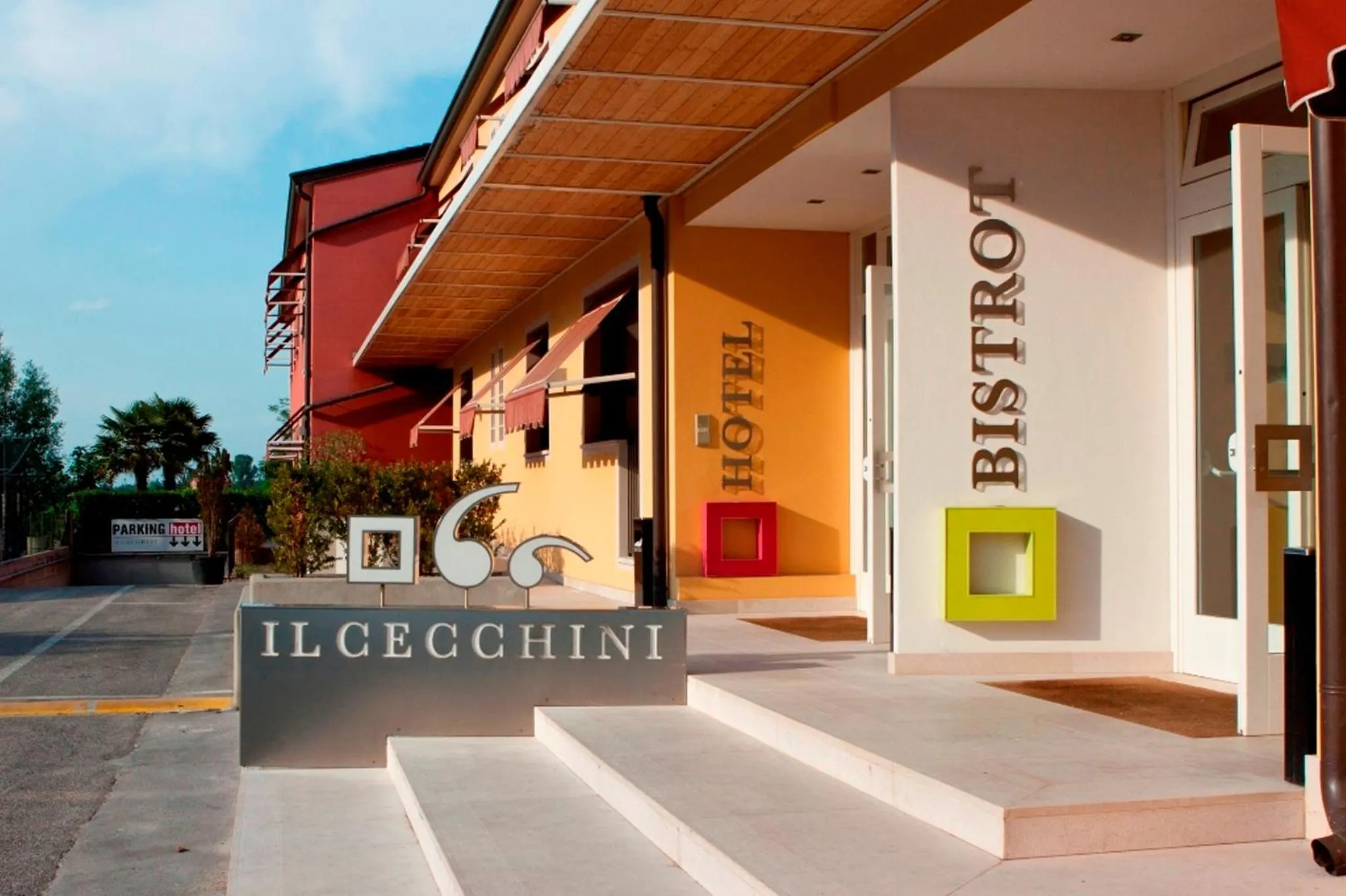 Facade/entrance in Il Cecchini