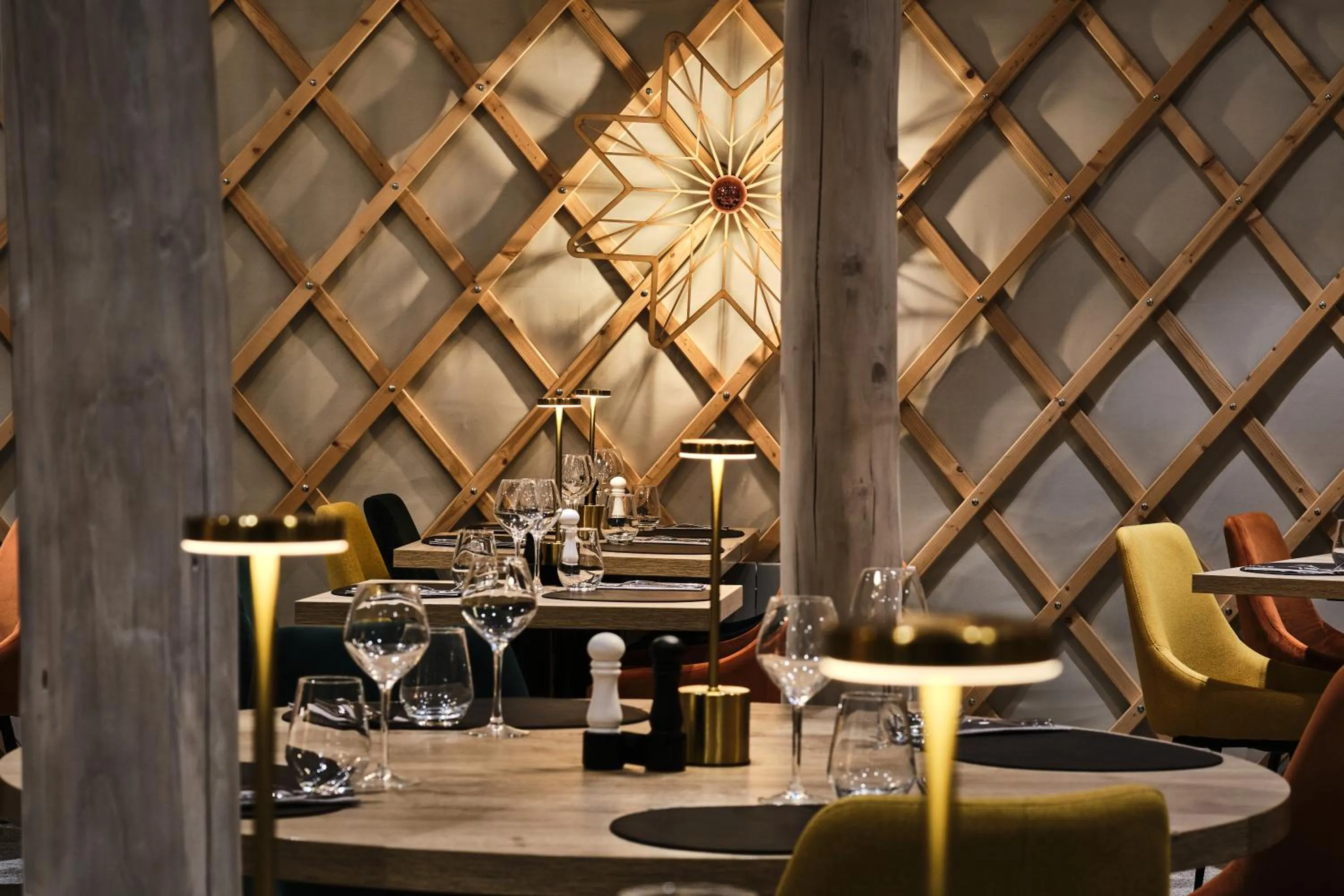 Restaurant/places to eat in Lake Hotel Courchevel 1850