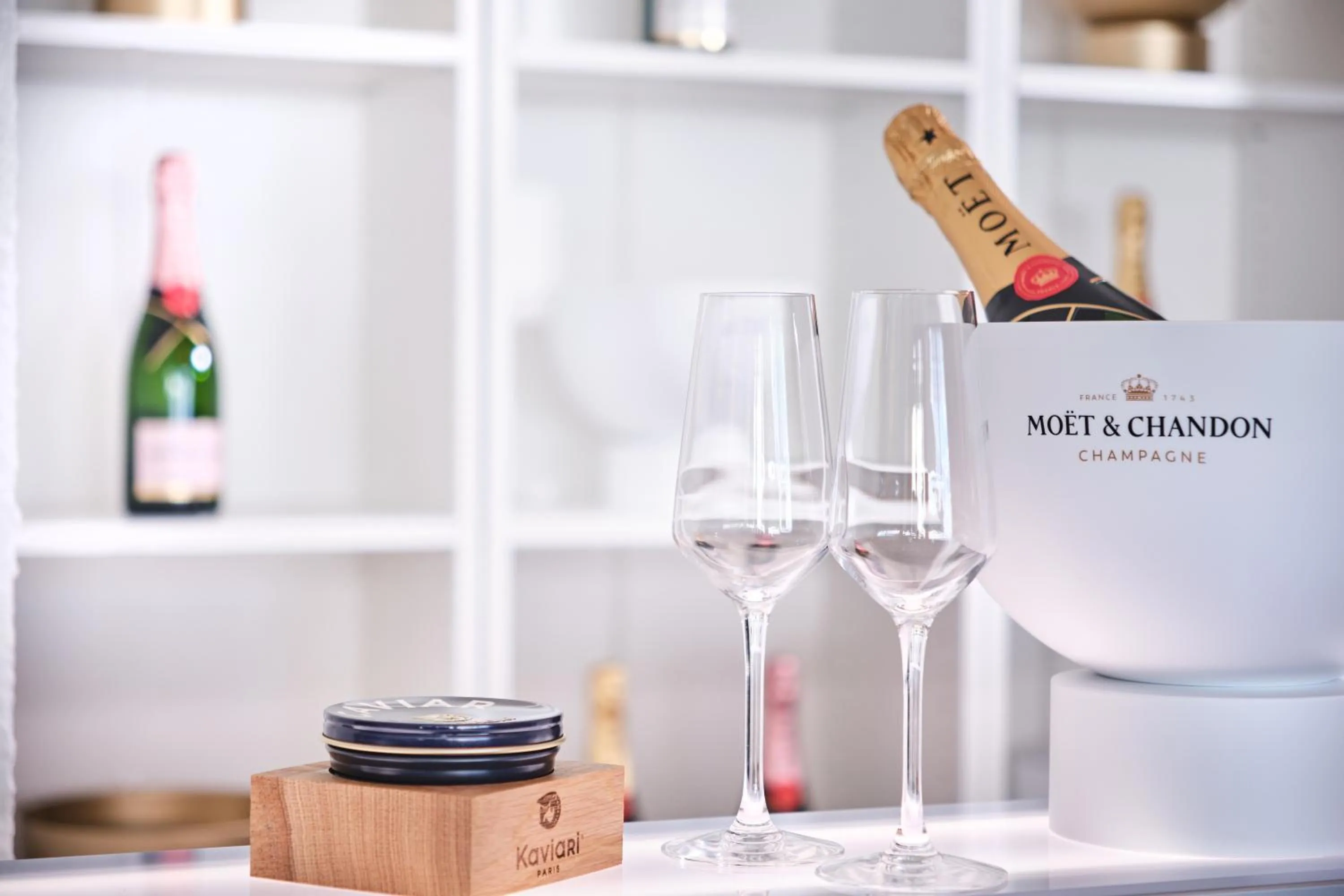 Lounge or bar in Lake Hotel Courchevel 1850