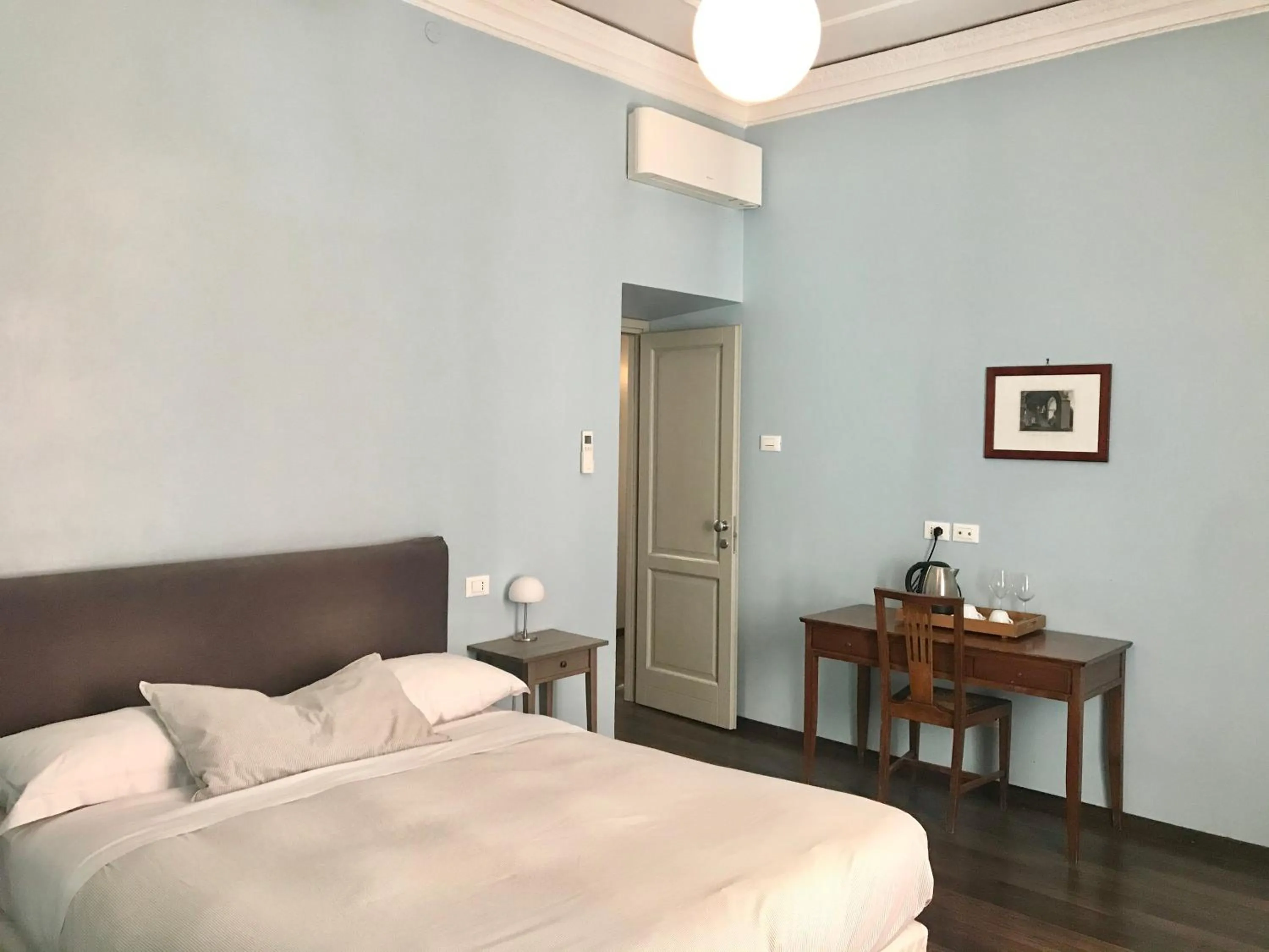 Bedroom, Bed in B&B Santi Quattro Al Colosseo