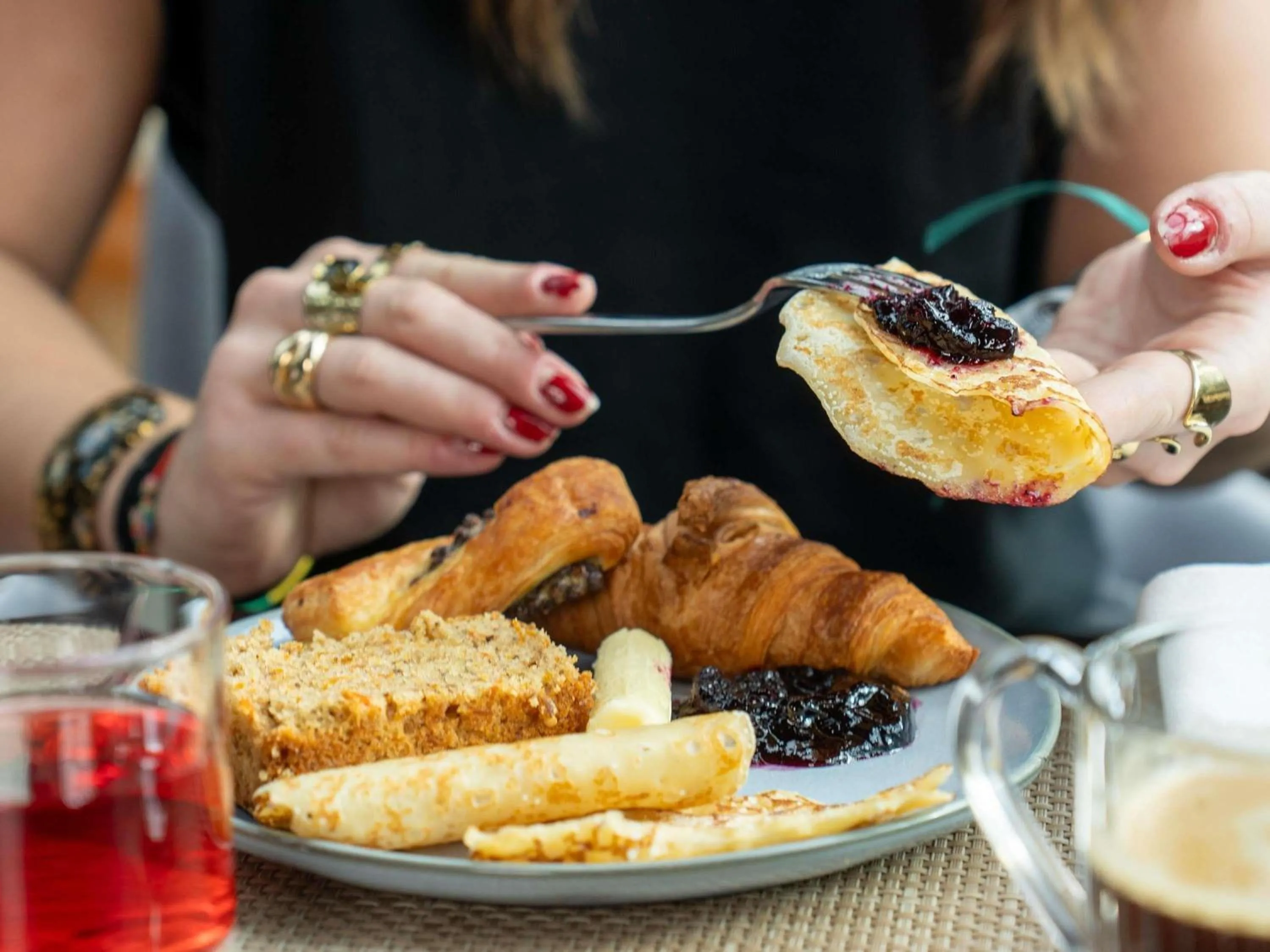 Property building in Novotel Rouen Sud Zenith Parc Expo