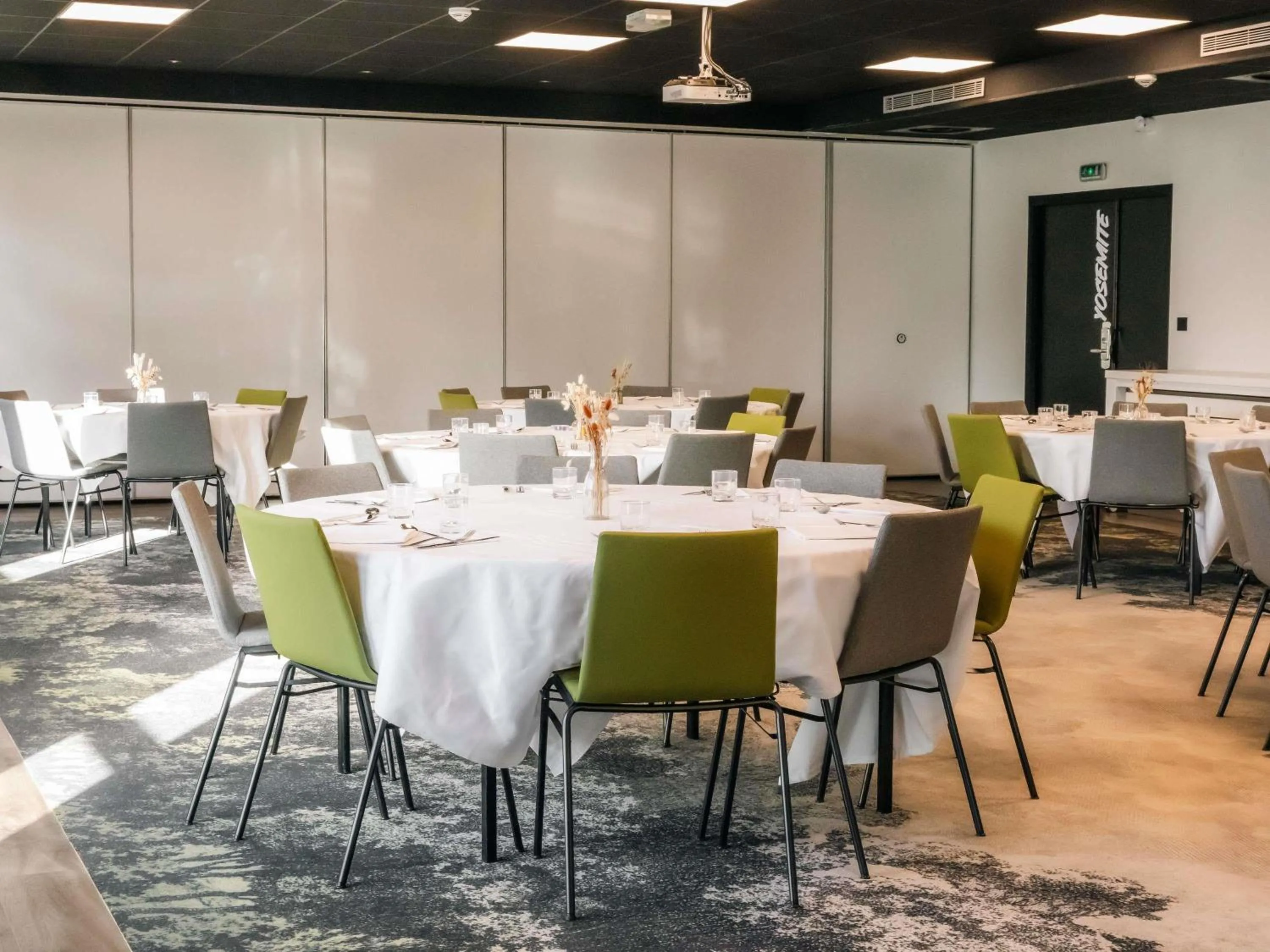 Meeting/conference room in Novotel Rouen Sud Zenith Parc Expo