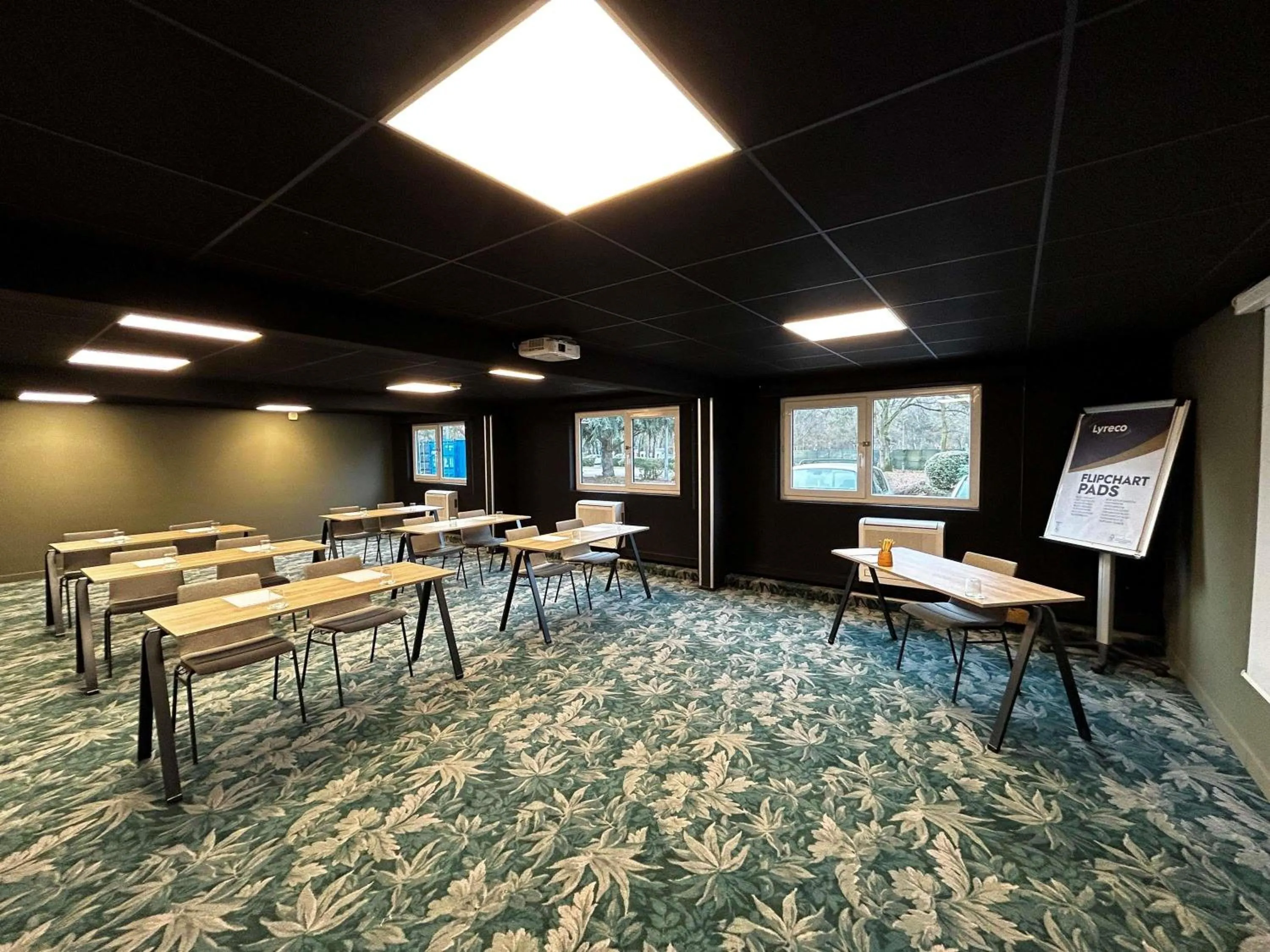 Meeting/conference room in Novotel Rouen Sud Zenith Parc Expo