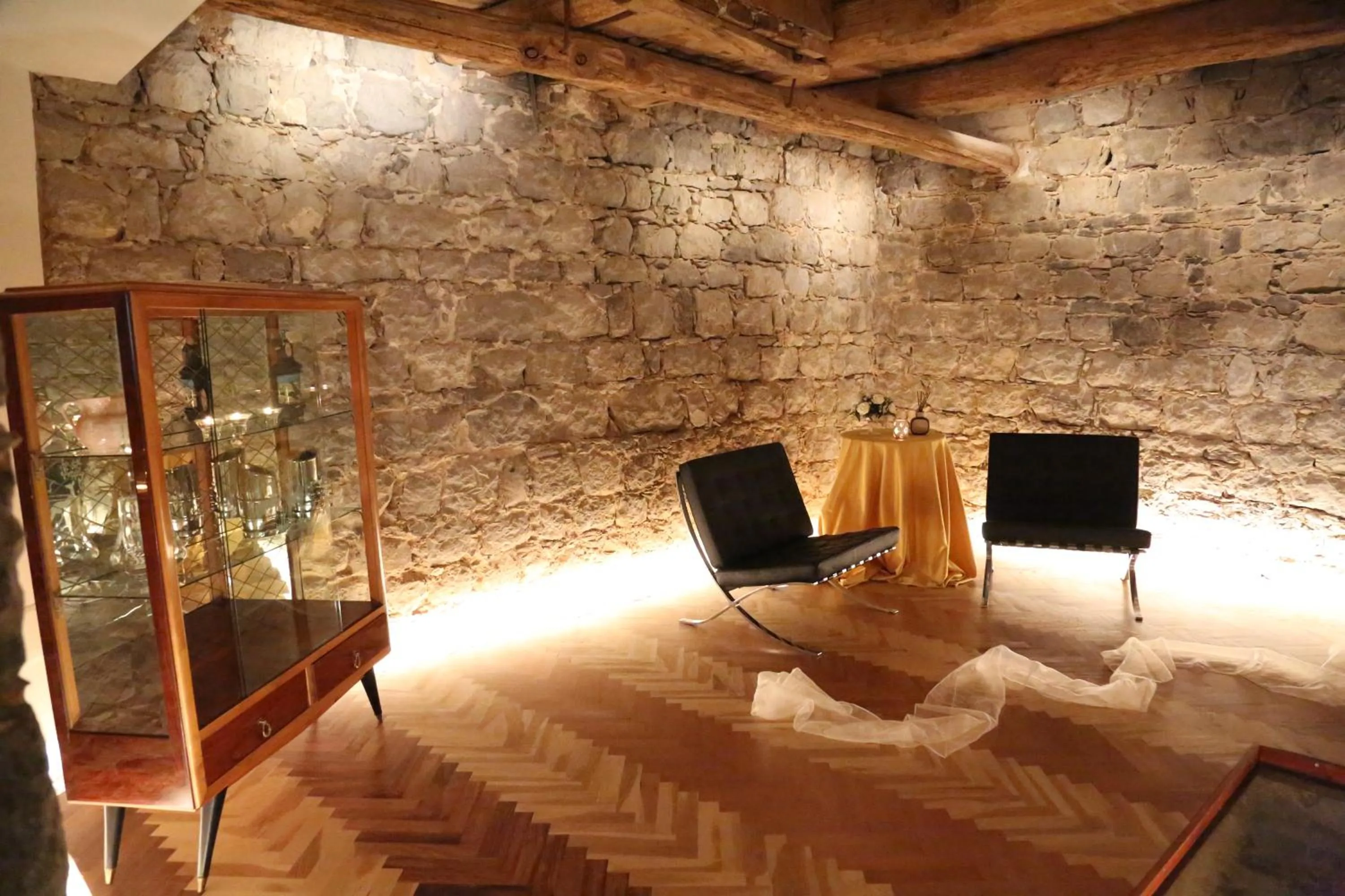 Decorative detail, Bed in Albergo Ristorante Cavaliere