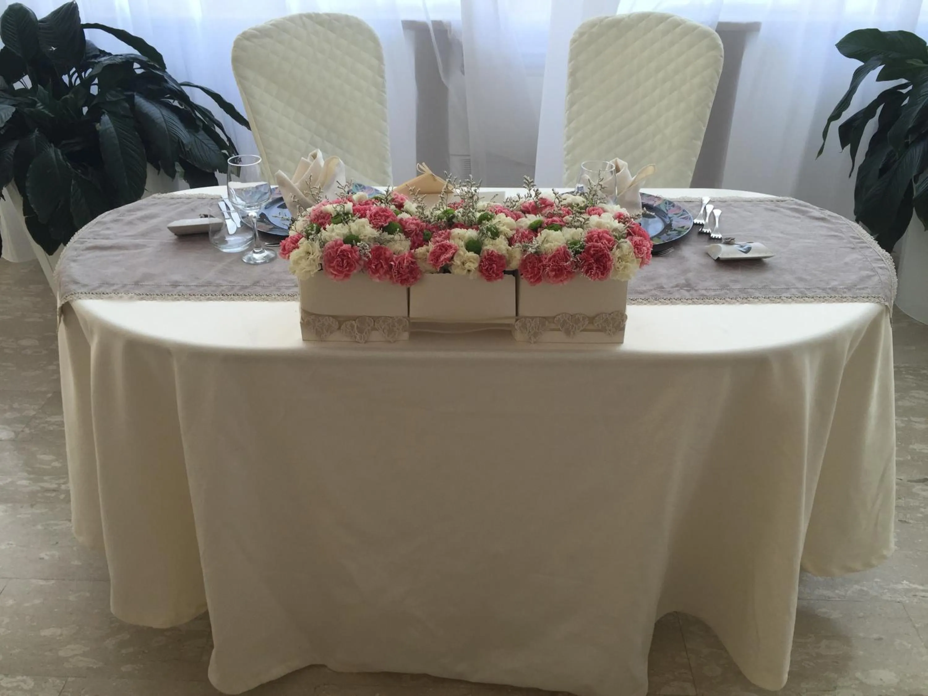 Decorative detail in Albergo Ristorante Cavaliere