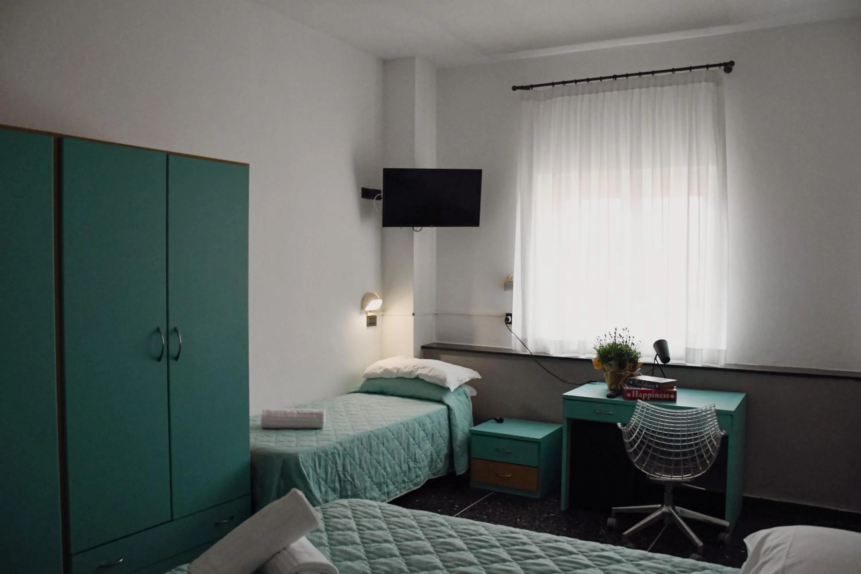 Photo of the whole room, Bed in Hotel Le Palme