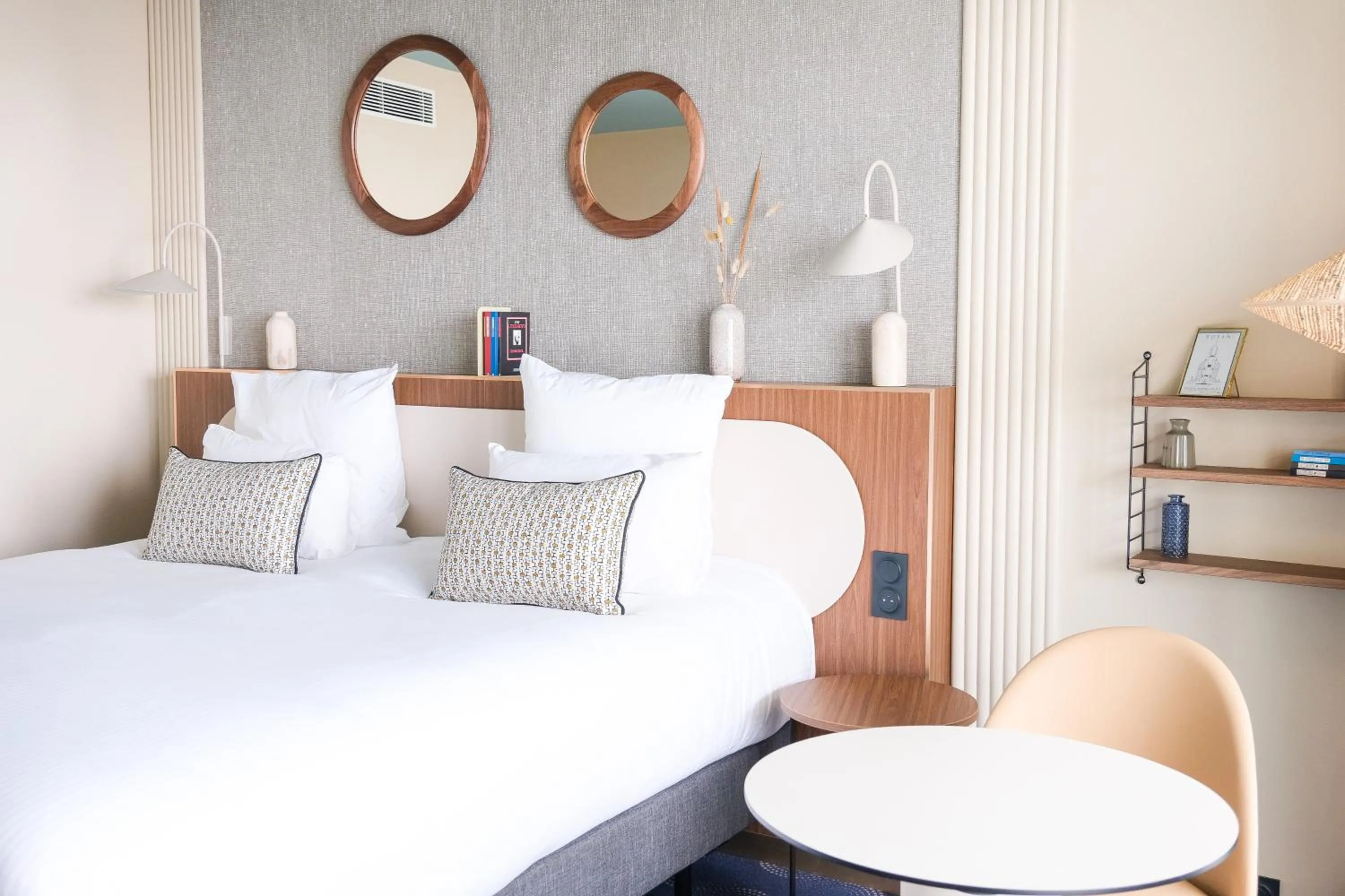 Photo of the whole room, Bed in Thalazur Royan - Hôtel & Spa