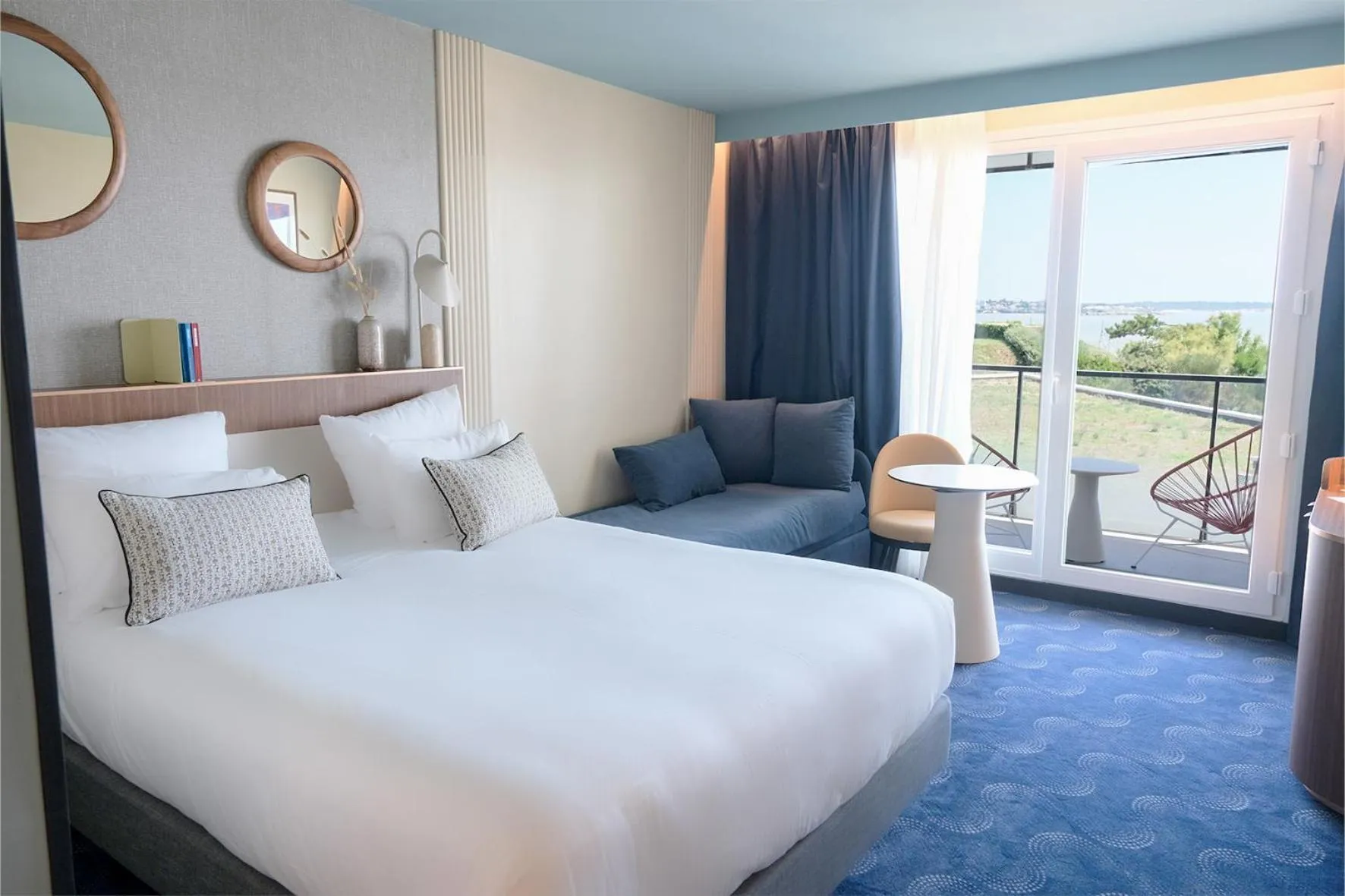 Photo of the whole room, Bed in Thalazur Royan - Hôtel & Spa