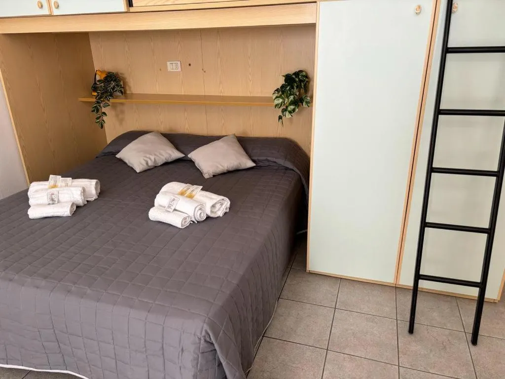 Bed in Residence Summer Dream