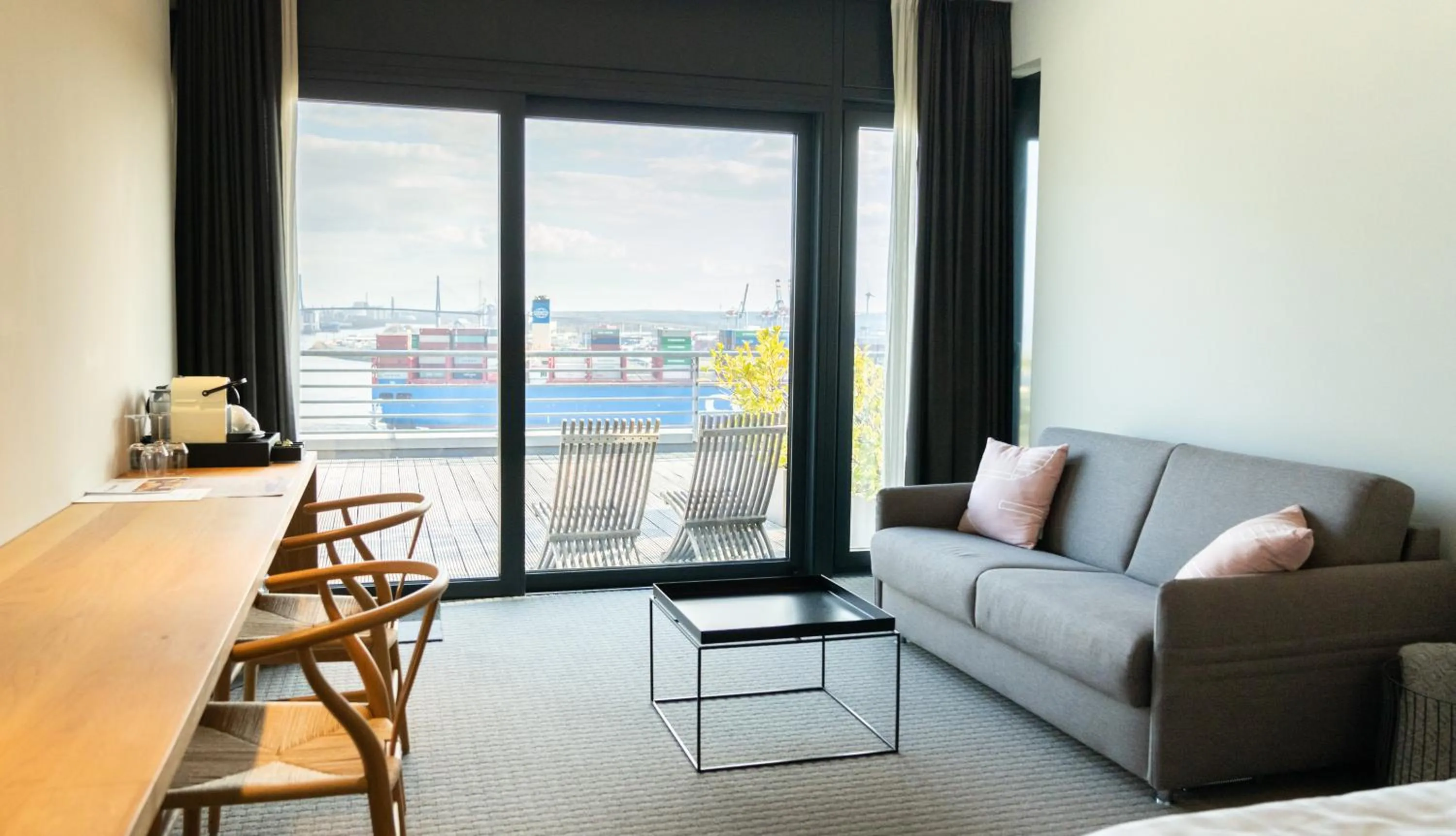 Living room in The Suites Rainvilleterrasse