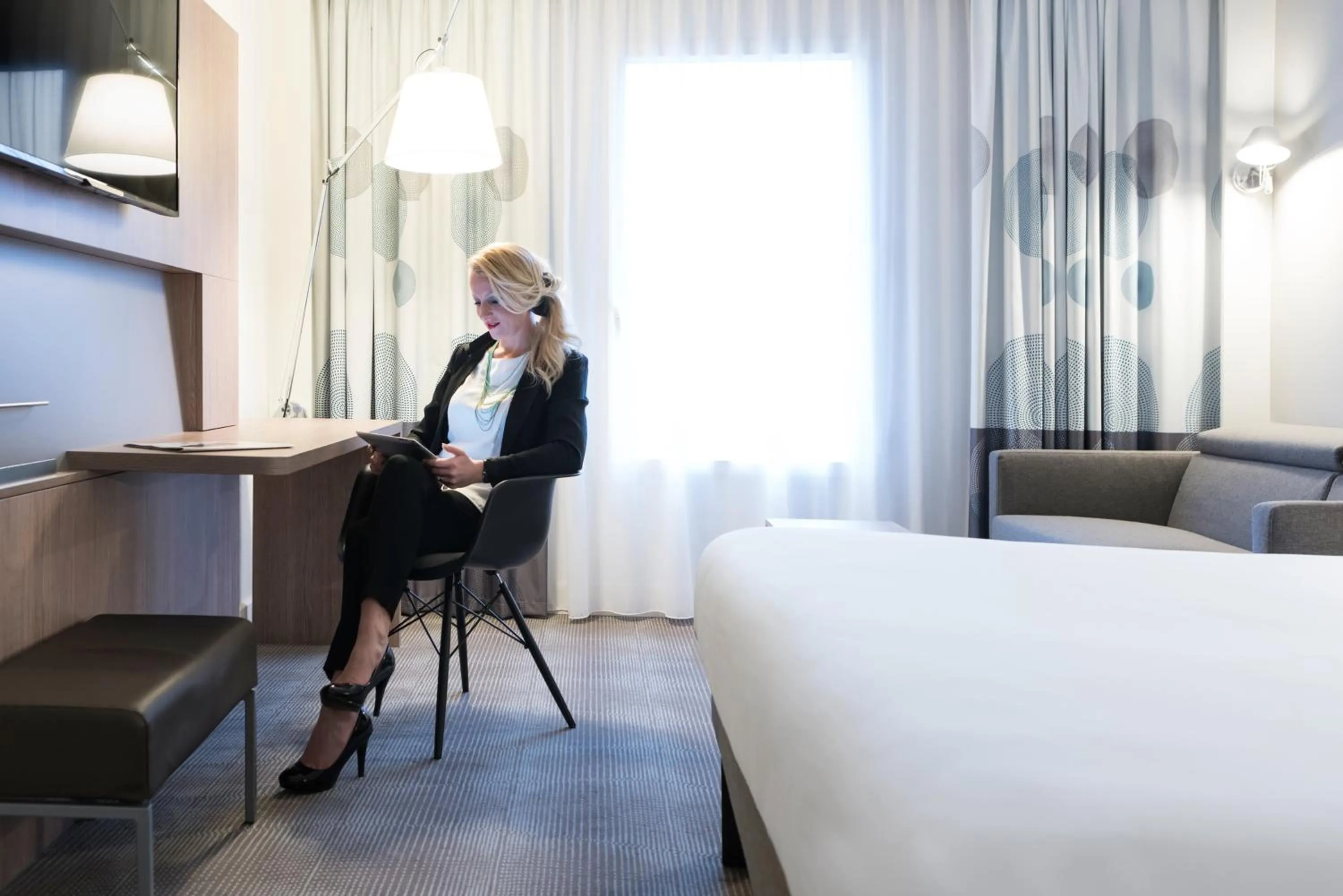 Bedroom, Bed in Novotel Château de Versailles
