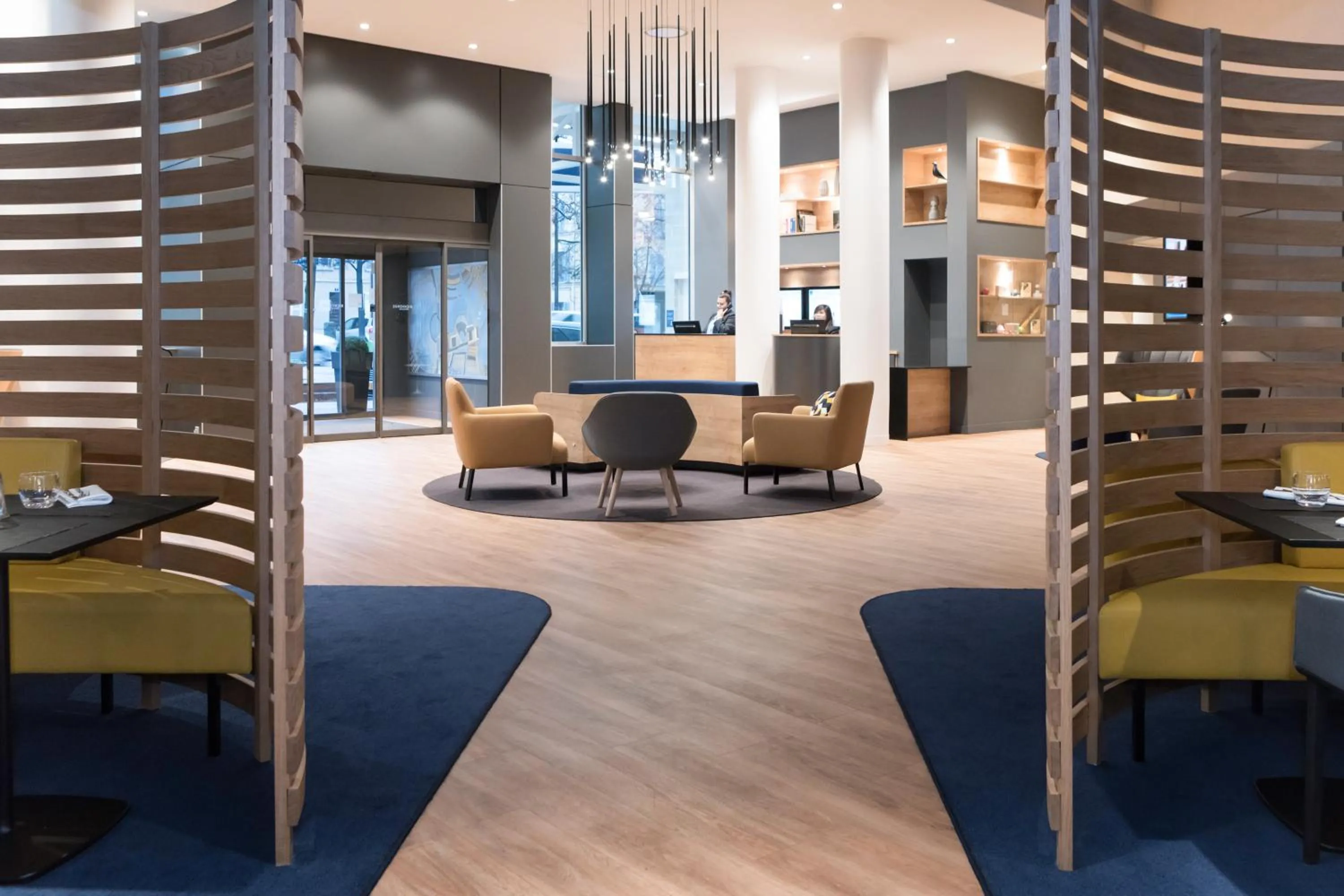 Lobby or reception in Novotel Château de Versailles