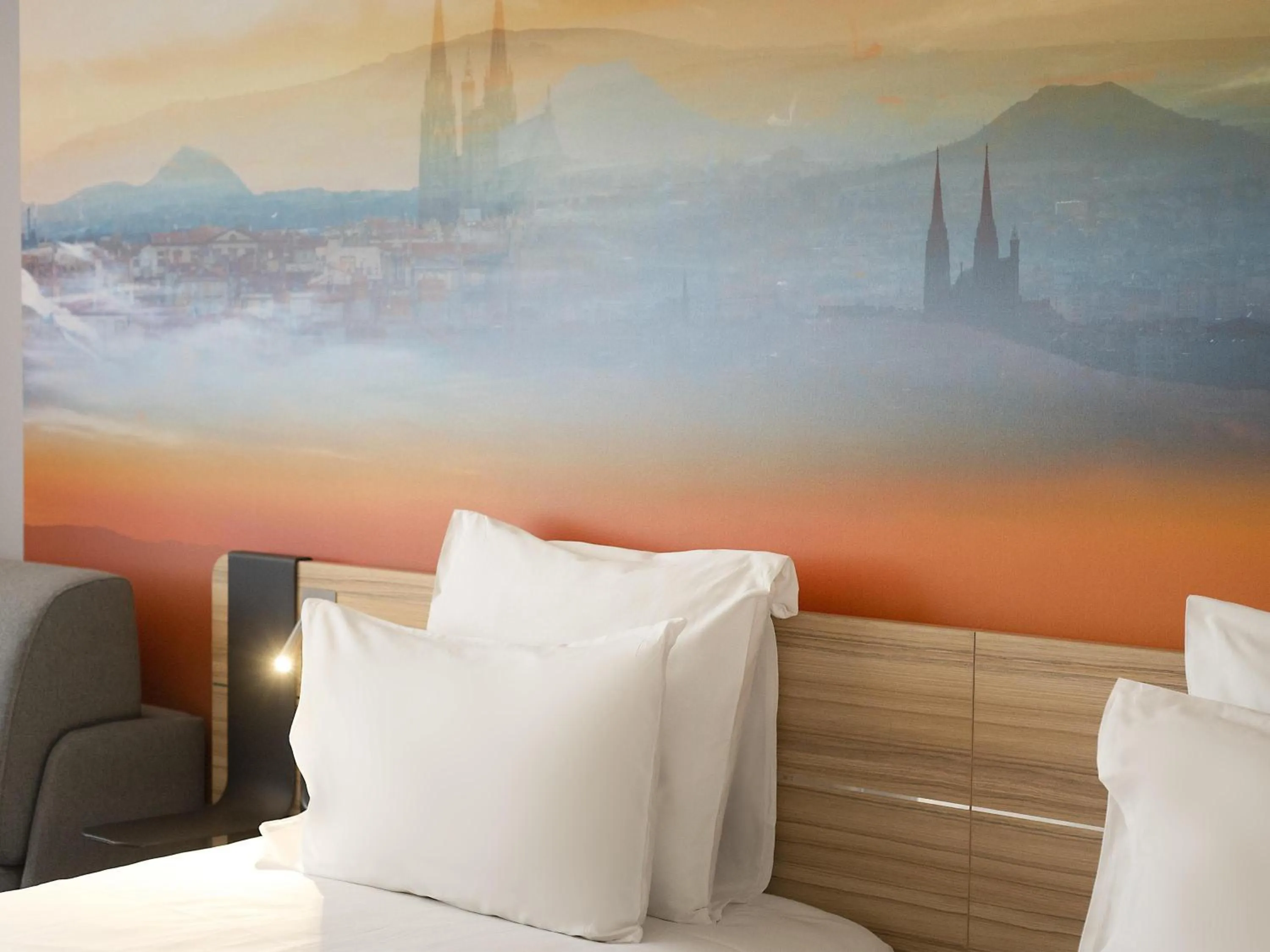 Bedroom in Novotel Clermont-Ferrand