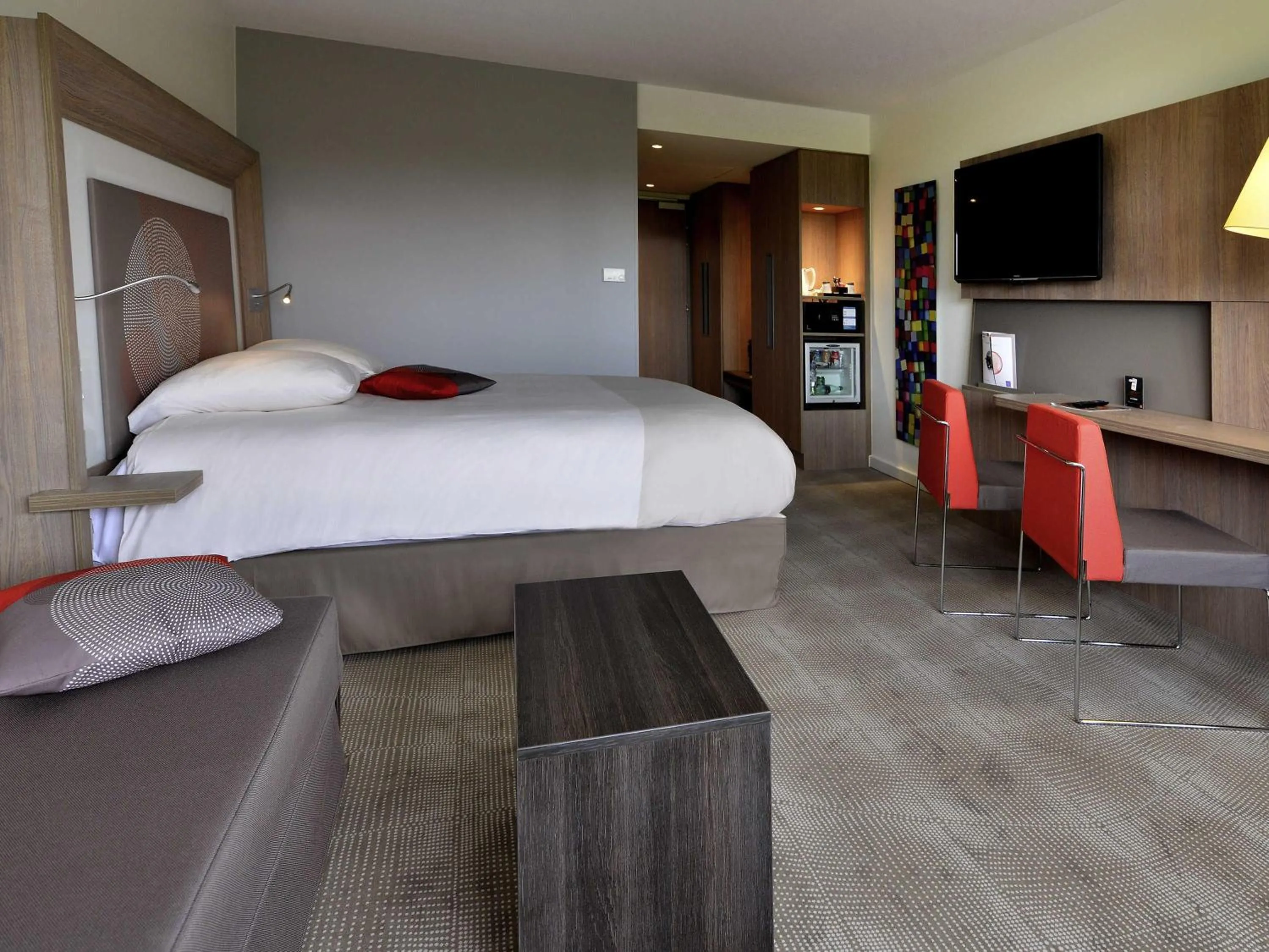 Bedroom, Bed in Novotel Clermont-Ferrand