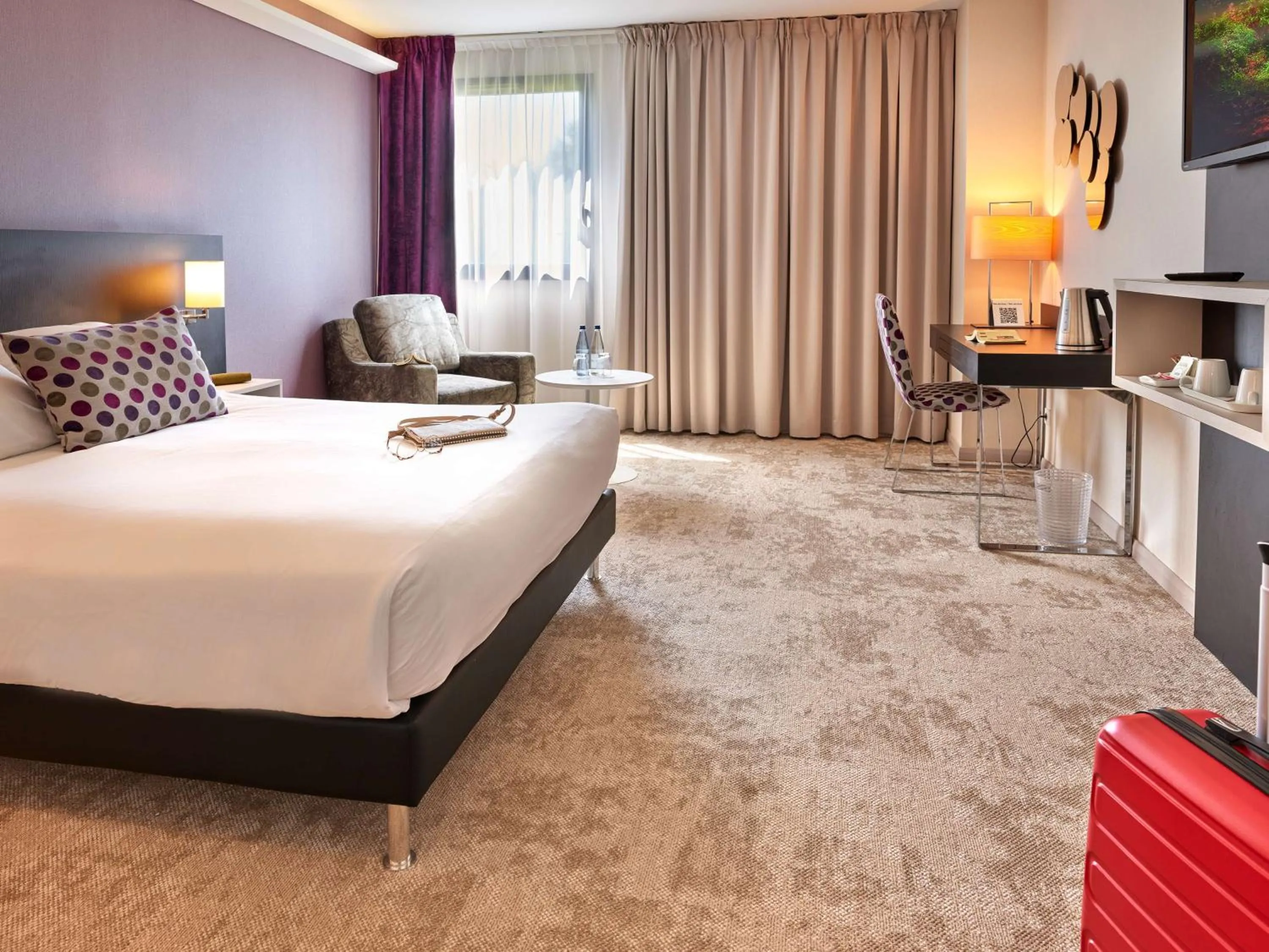 Bedroom, Bed in Best Western Plus Metz Technopole