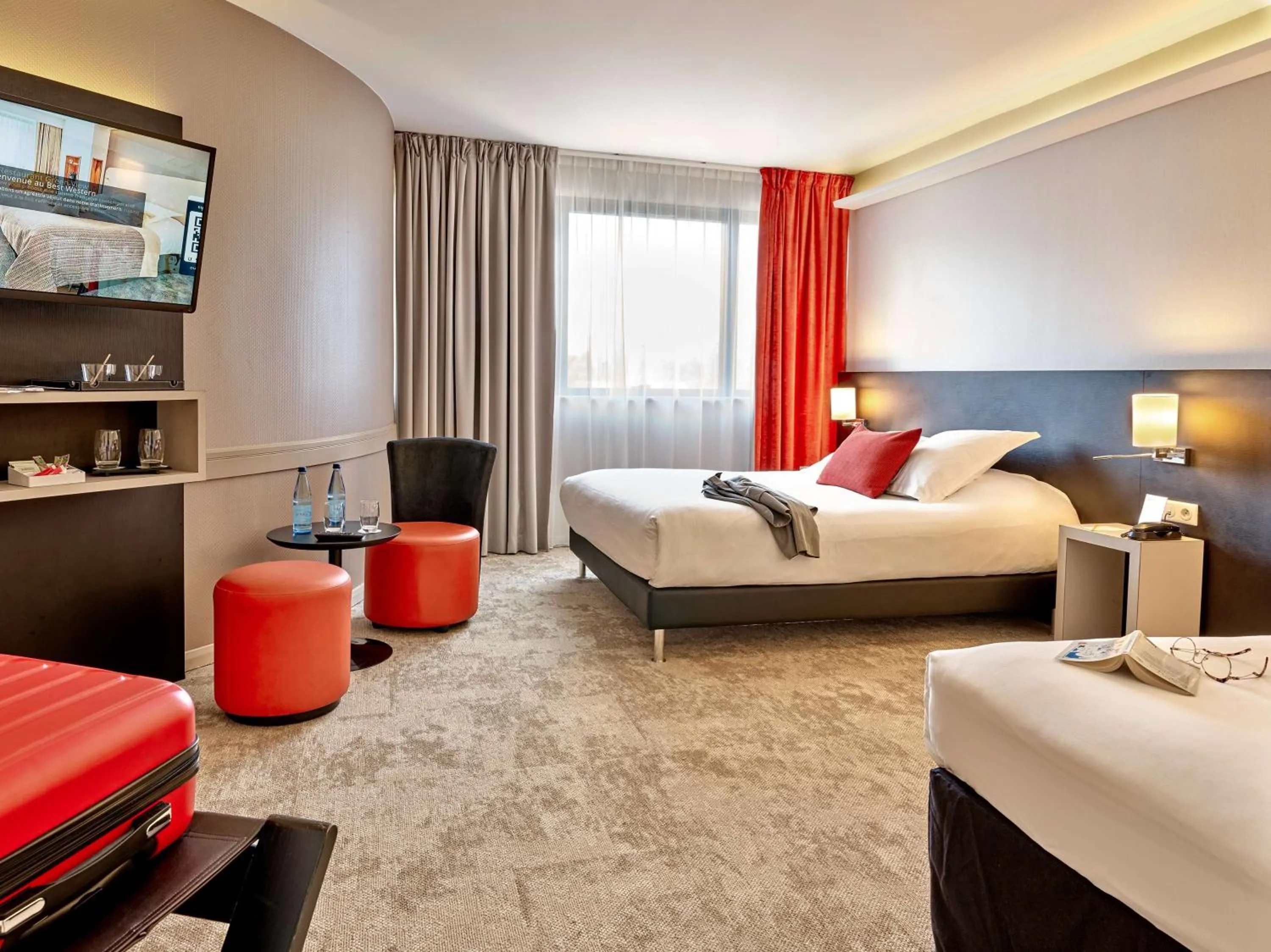 Bedroom, Bed in Best Western Plus Metz Technopole