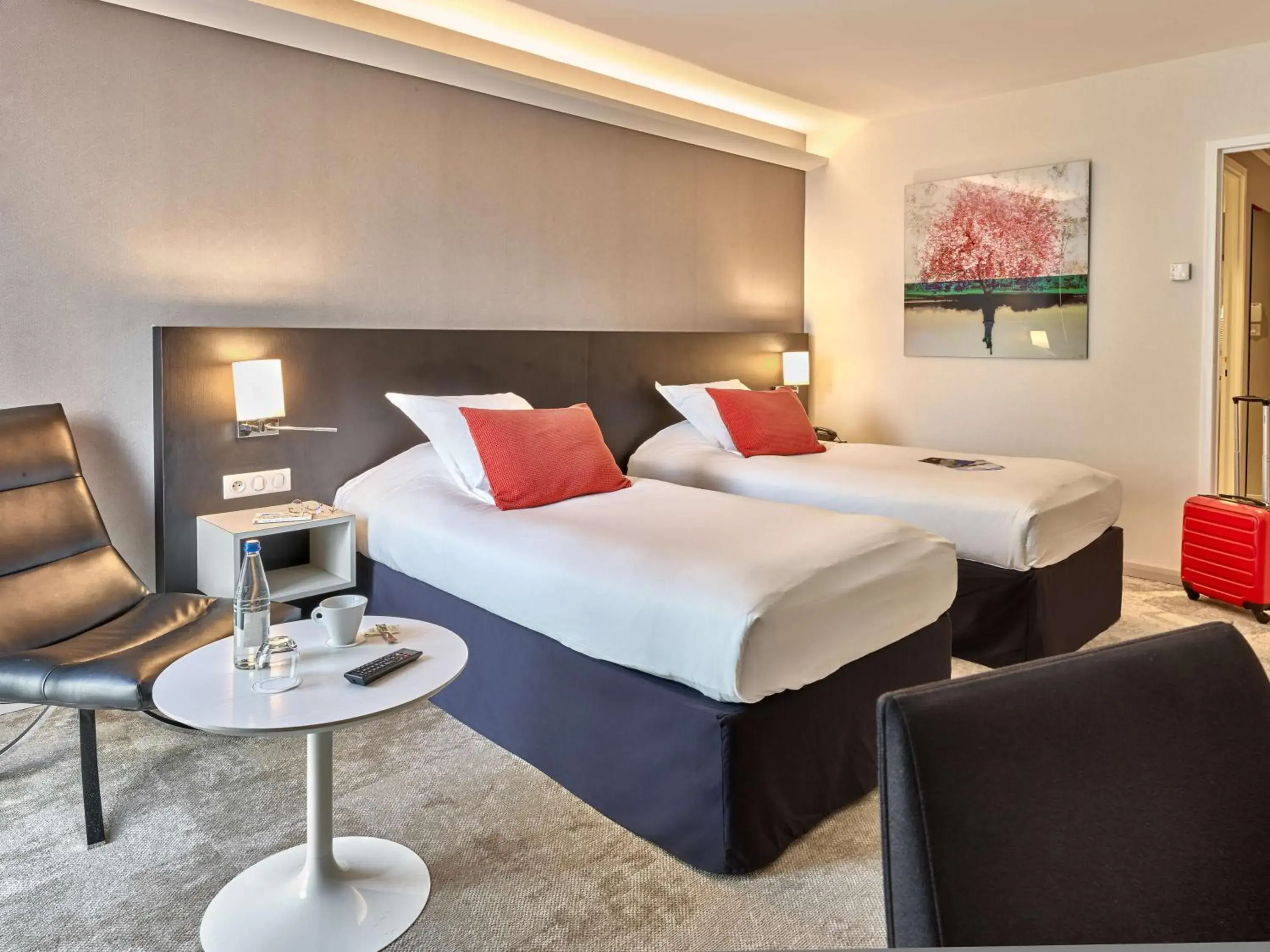 Bedroom, Bed in Best Western Plus Metz Technopole Bedroom, Bed in Best Western Plus Metz Technopole