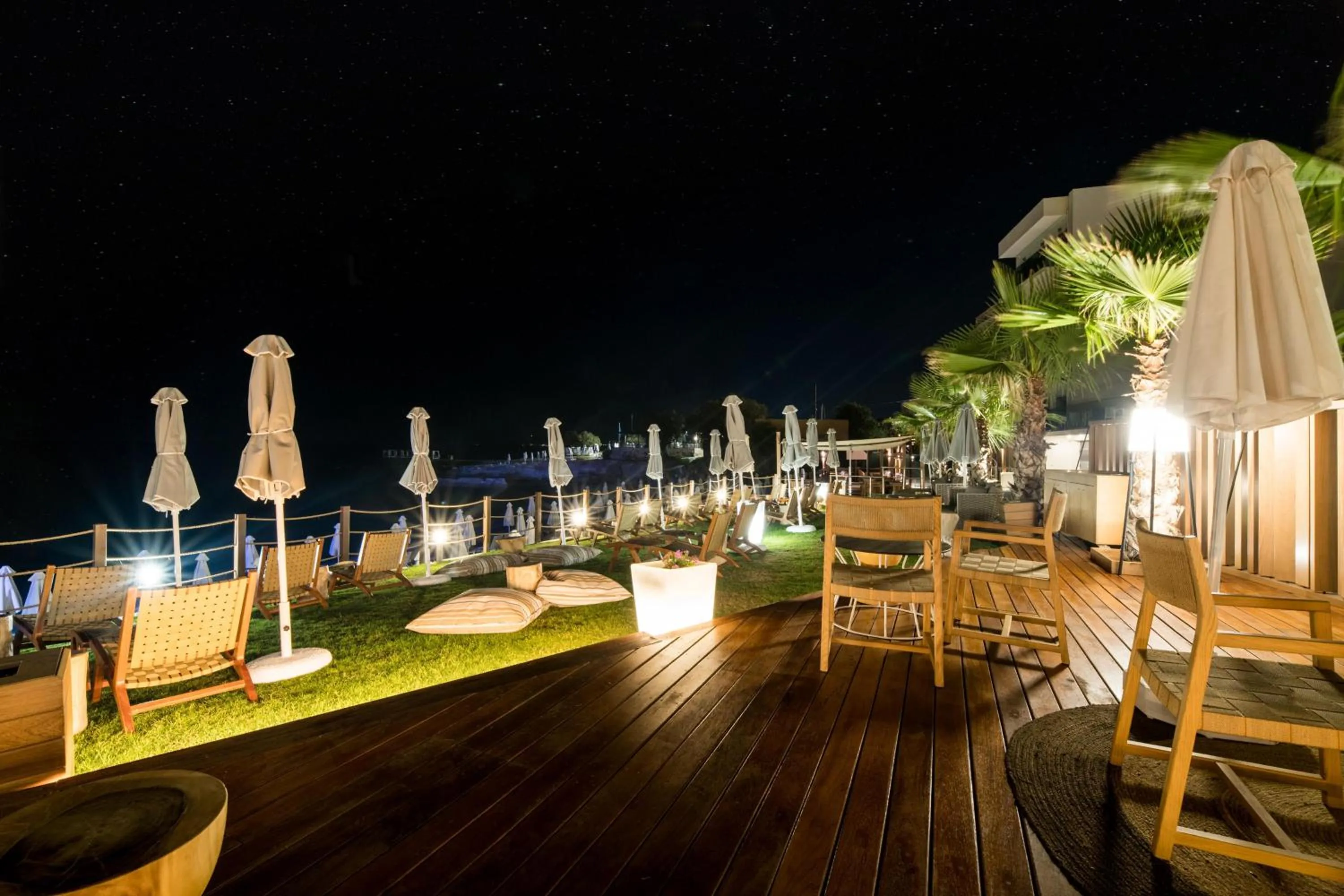 Restaurant/places to eat in AKASHA Beach Hotel & Spa