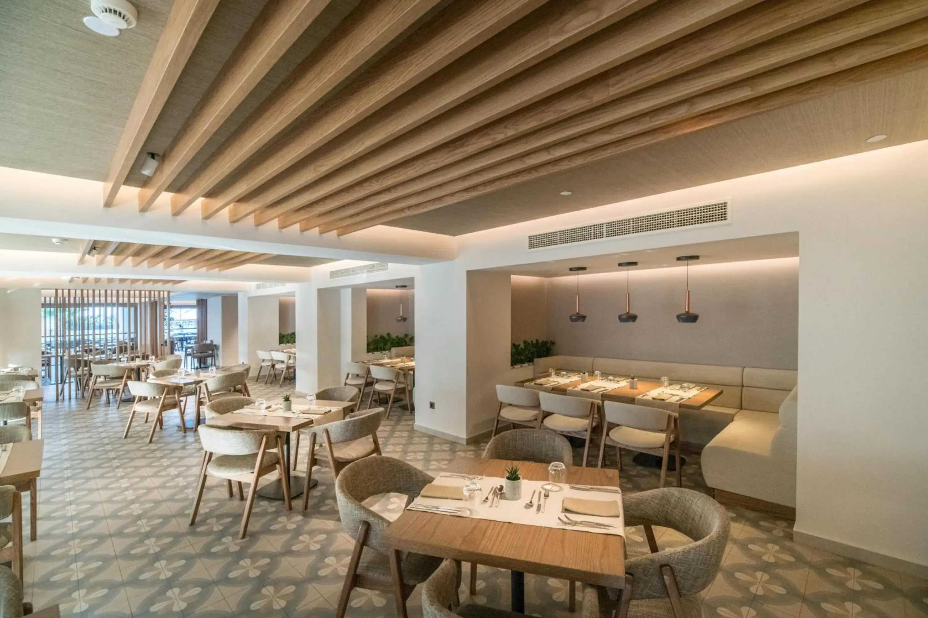 Restaurant/places to eat in AKASHA Beach Hotel & Spa Restaurant/places to eat in AKASHA Beach Hotel & Spa