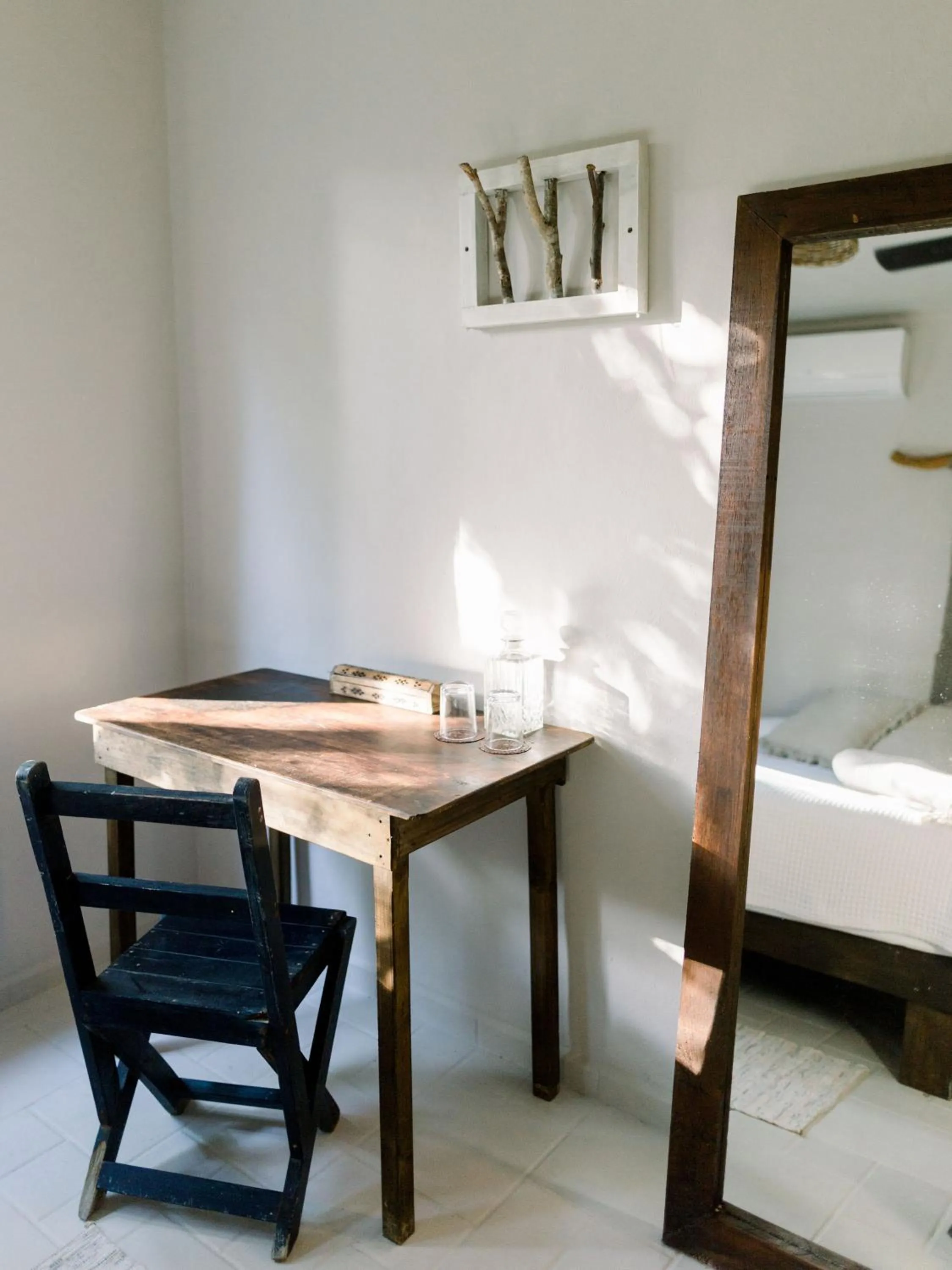 Seating area, Bed in NEST Tulum