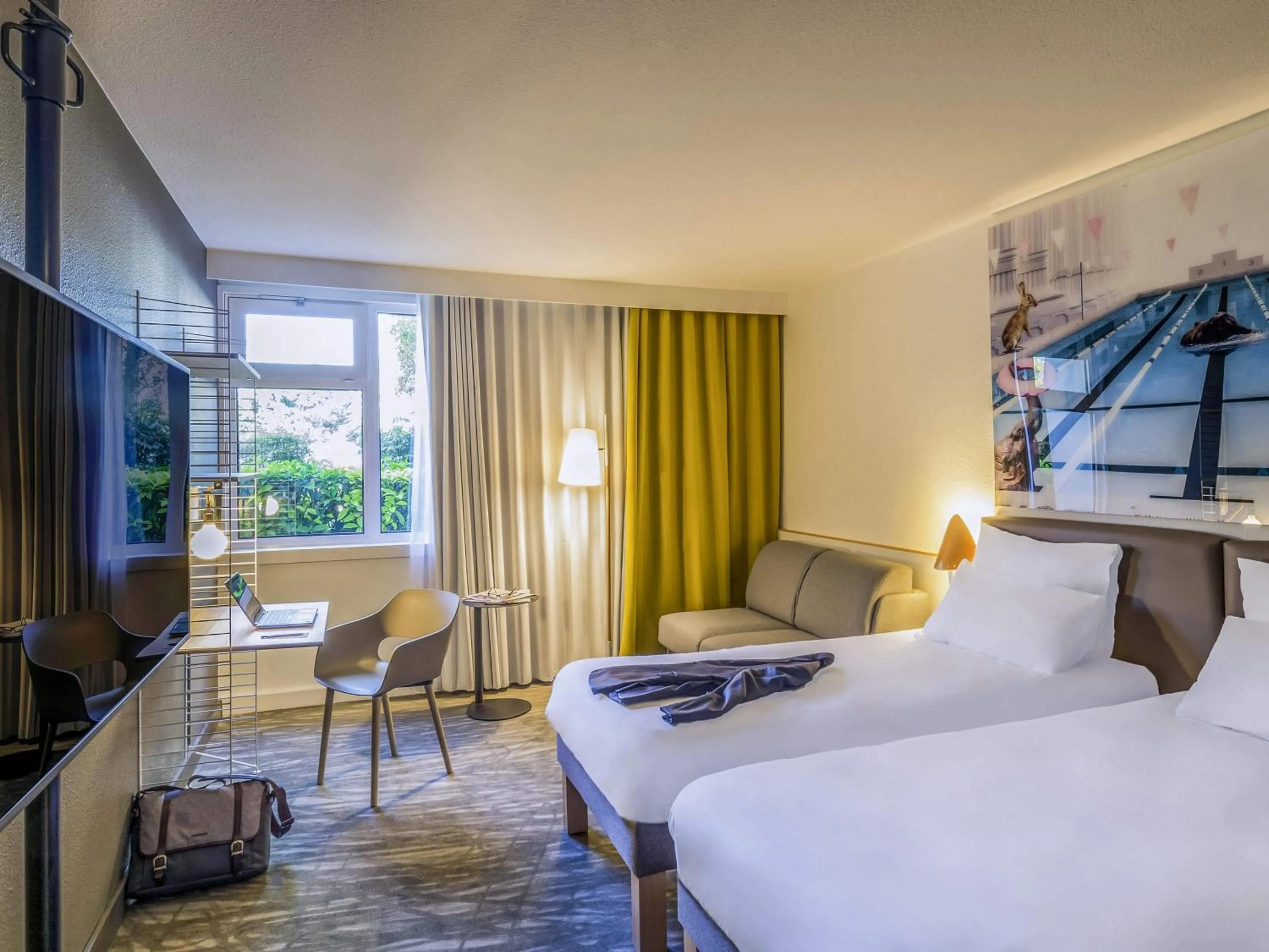 Bedroom, Bed in Novotel Paris Créteil Le Lac