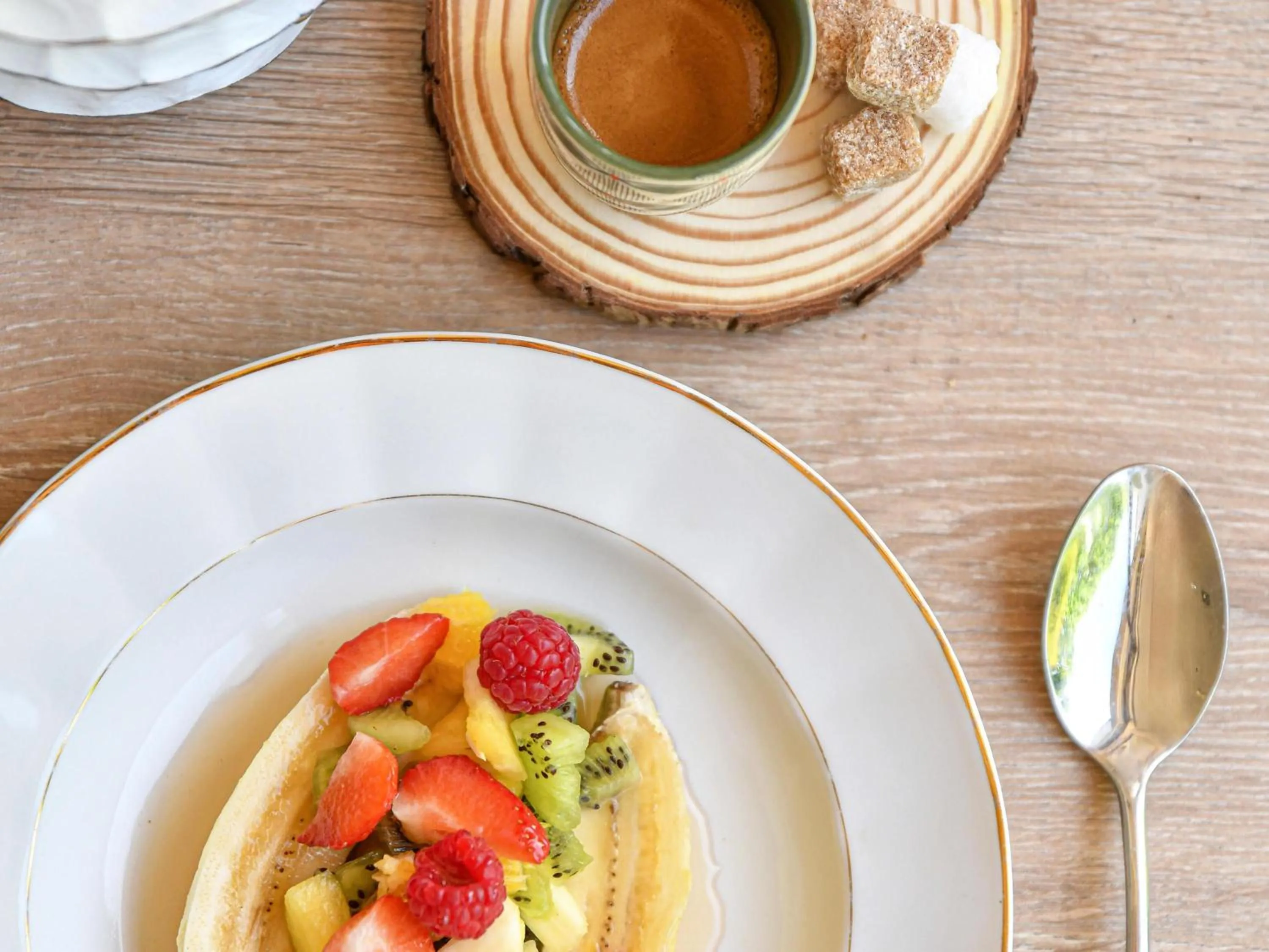 Restaurant/places to eat in Novotel Paris Créteil Le Lac