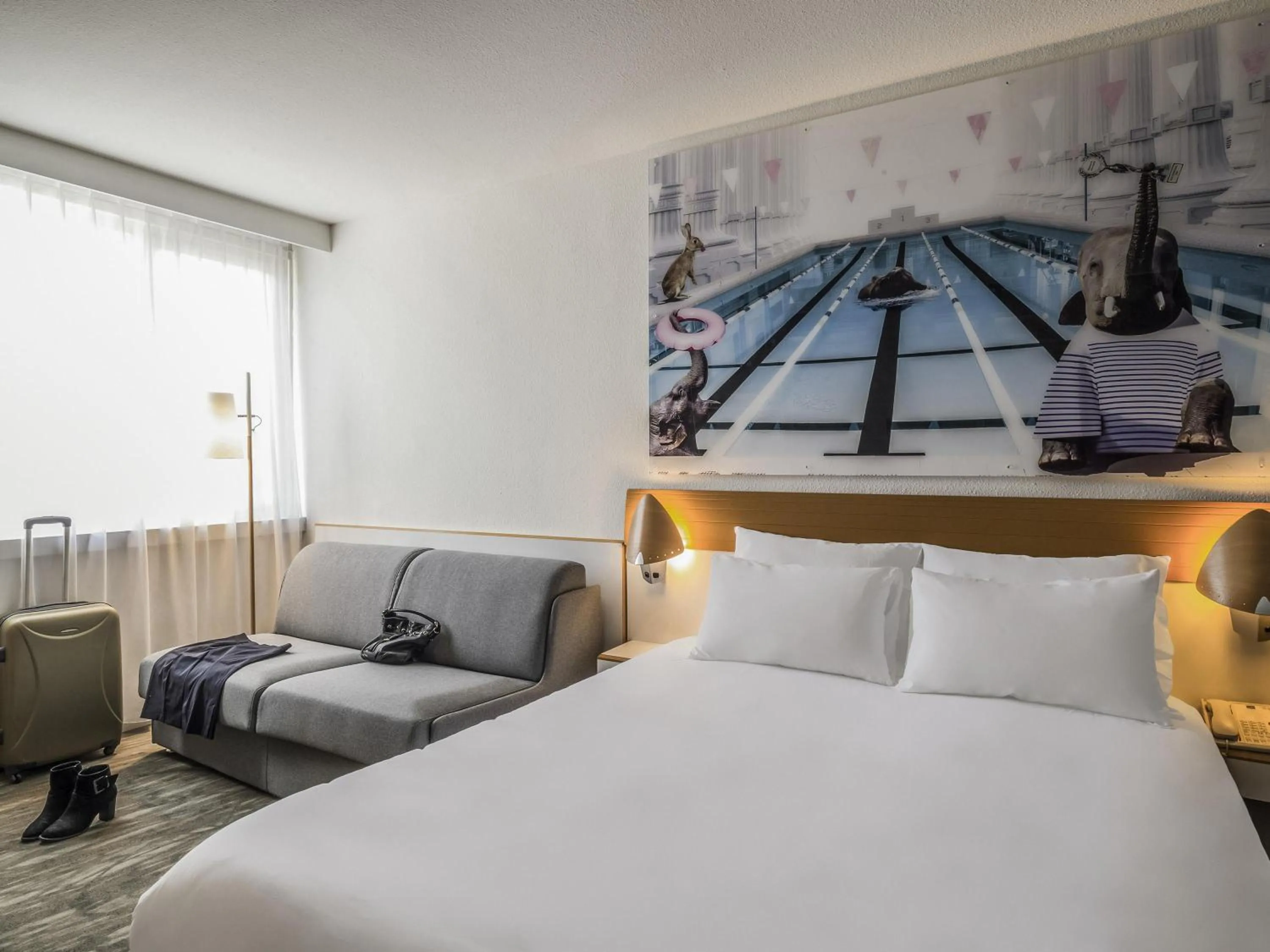 Bedroom, Bed in Novotel Paris Créteil Le Lac