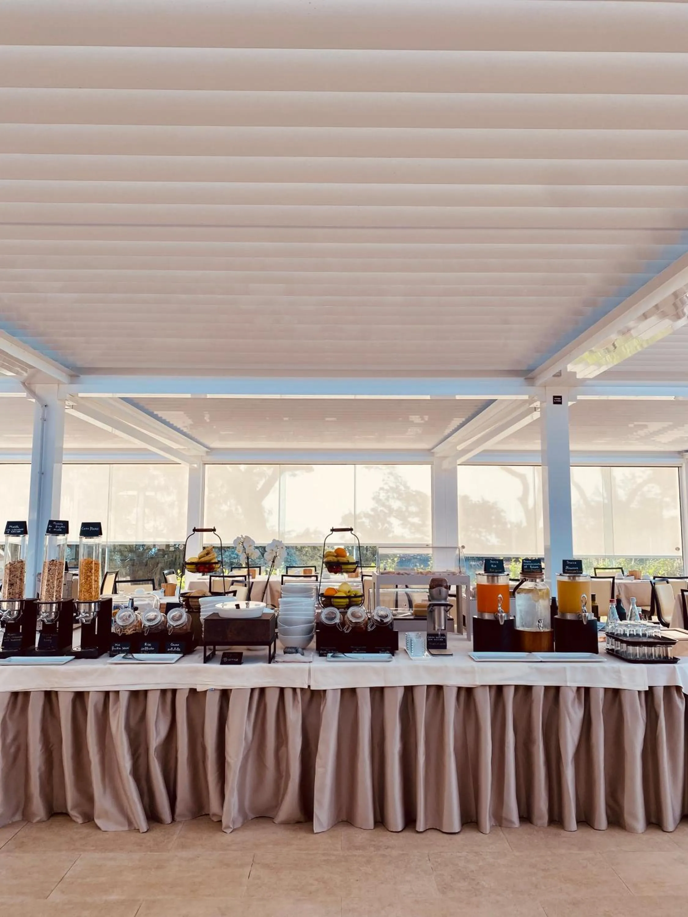 Restaurant/places to eat in Resort Capo Bianco