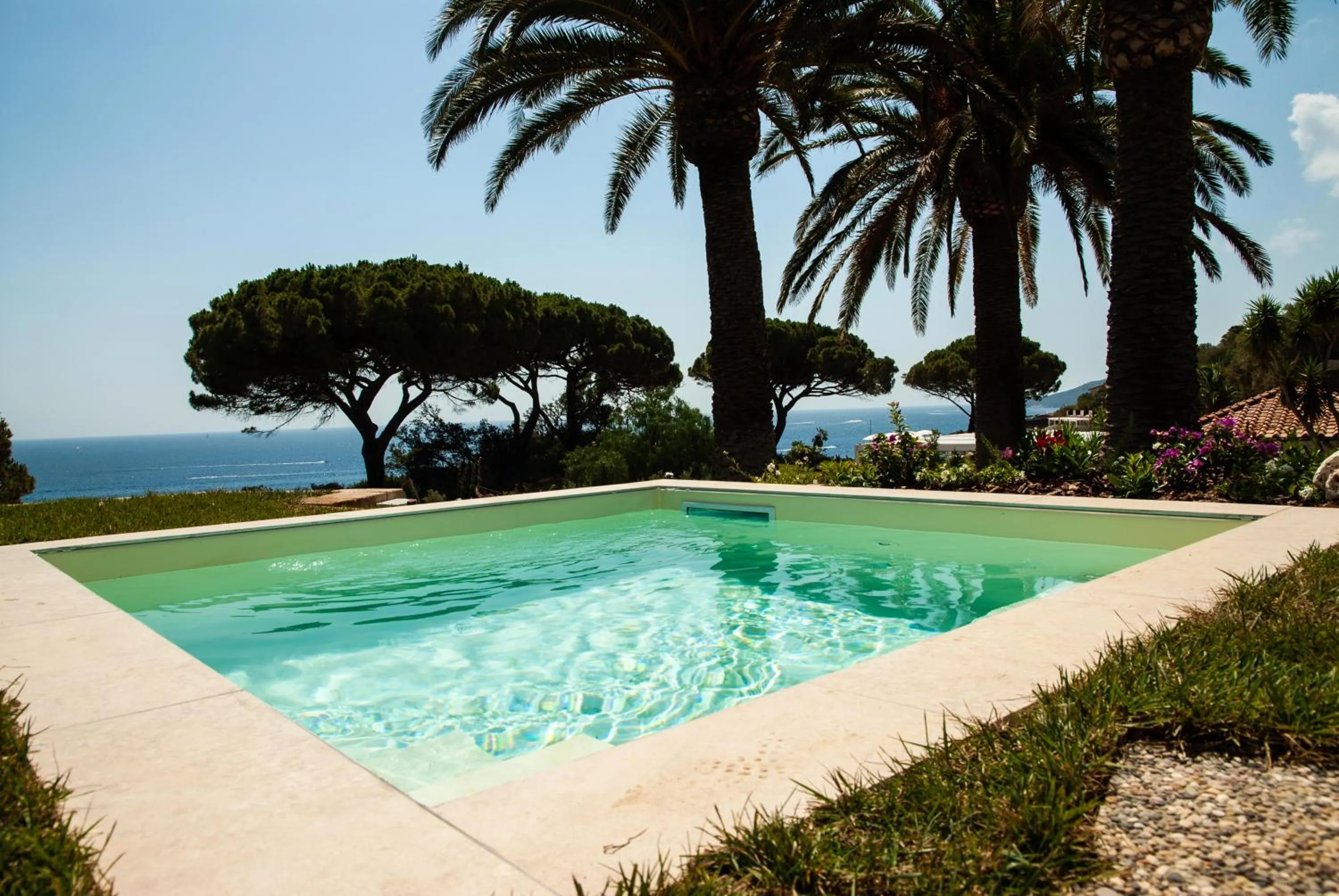 Garden in Resort Capo Bianco