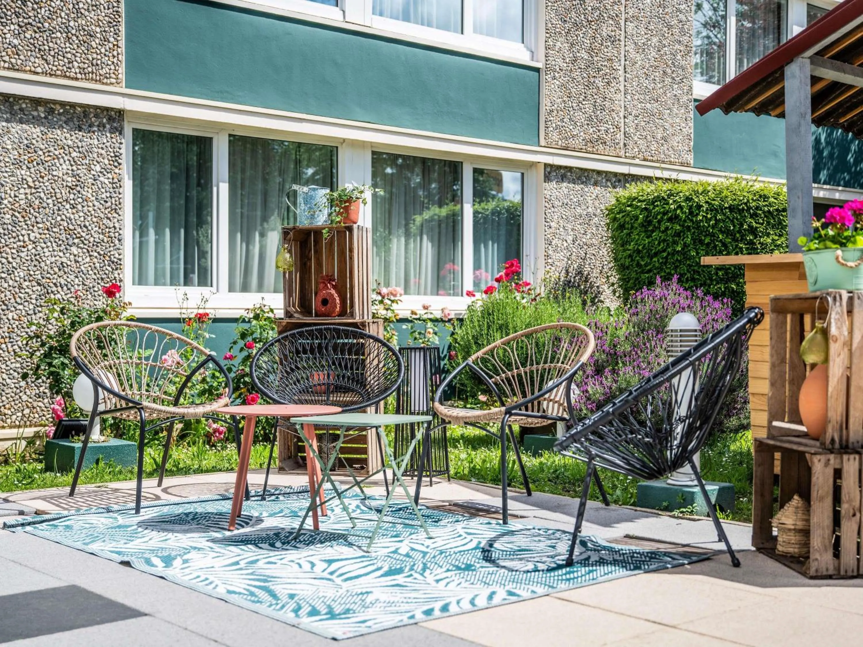 Lounge or bar in Hotel Novotel Evry Courcouronnes