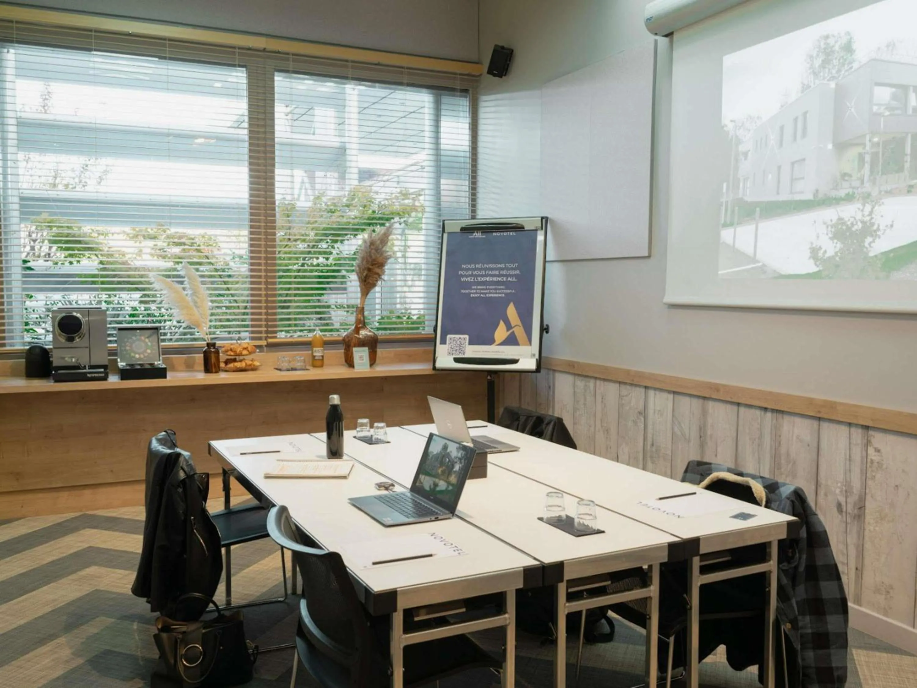 Meeting/conference room in Novotel Valence Sud