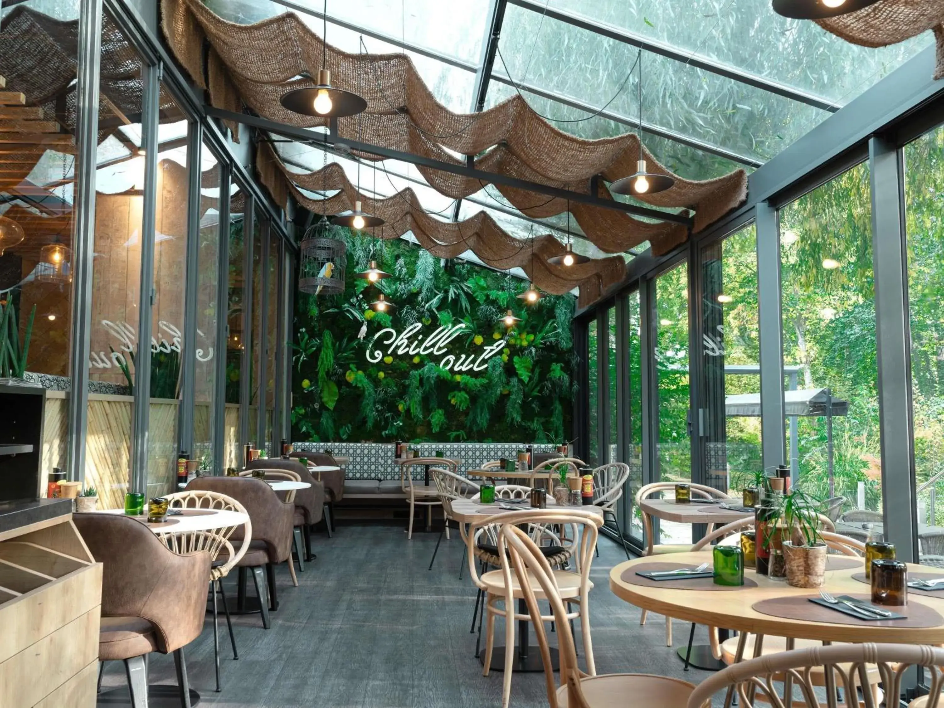 Property building in Novotel Valence Sud Property building in Novotel Valence Sud