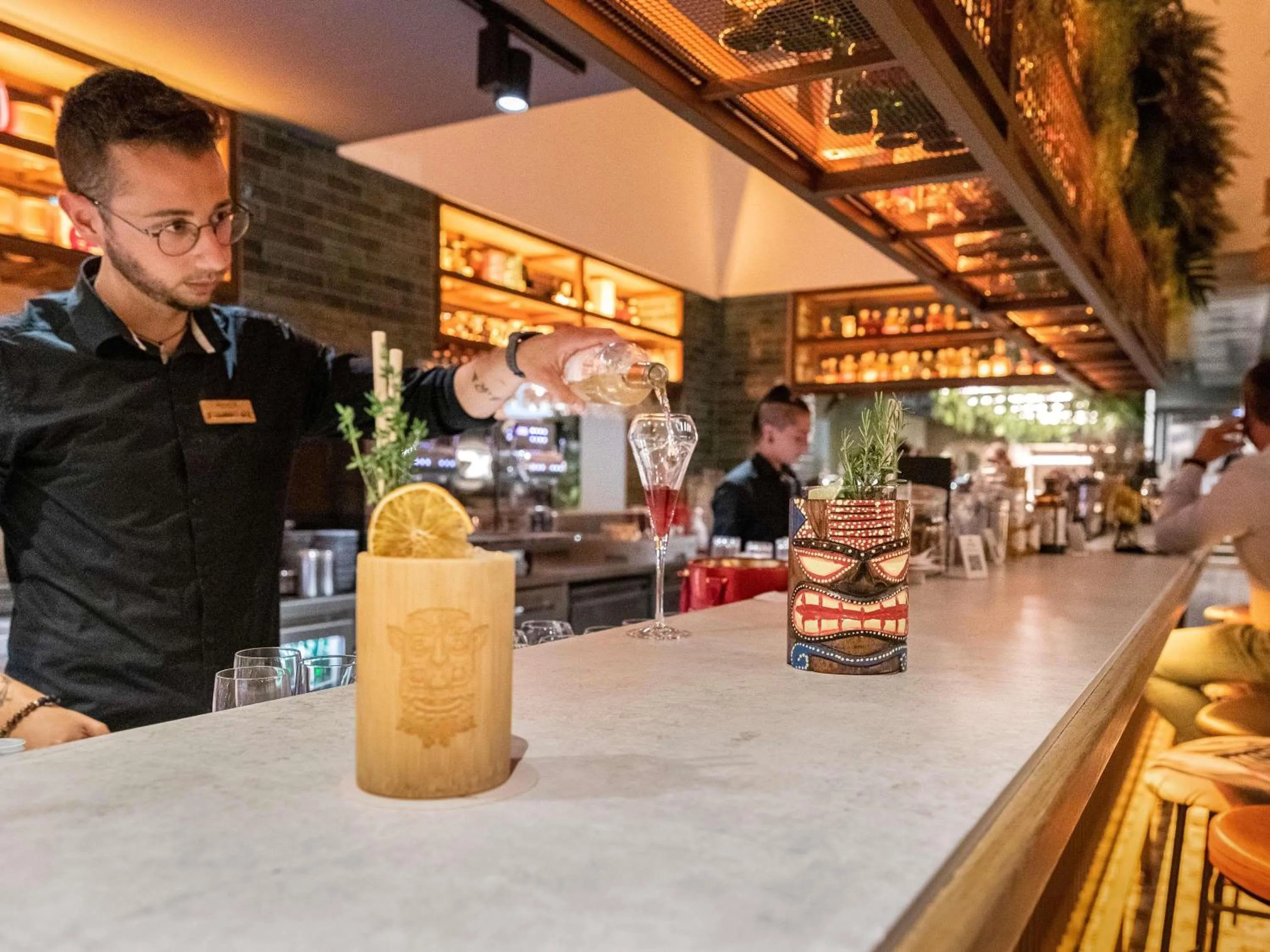 Lounge or bar in Novotel Valence Sud