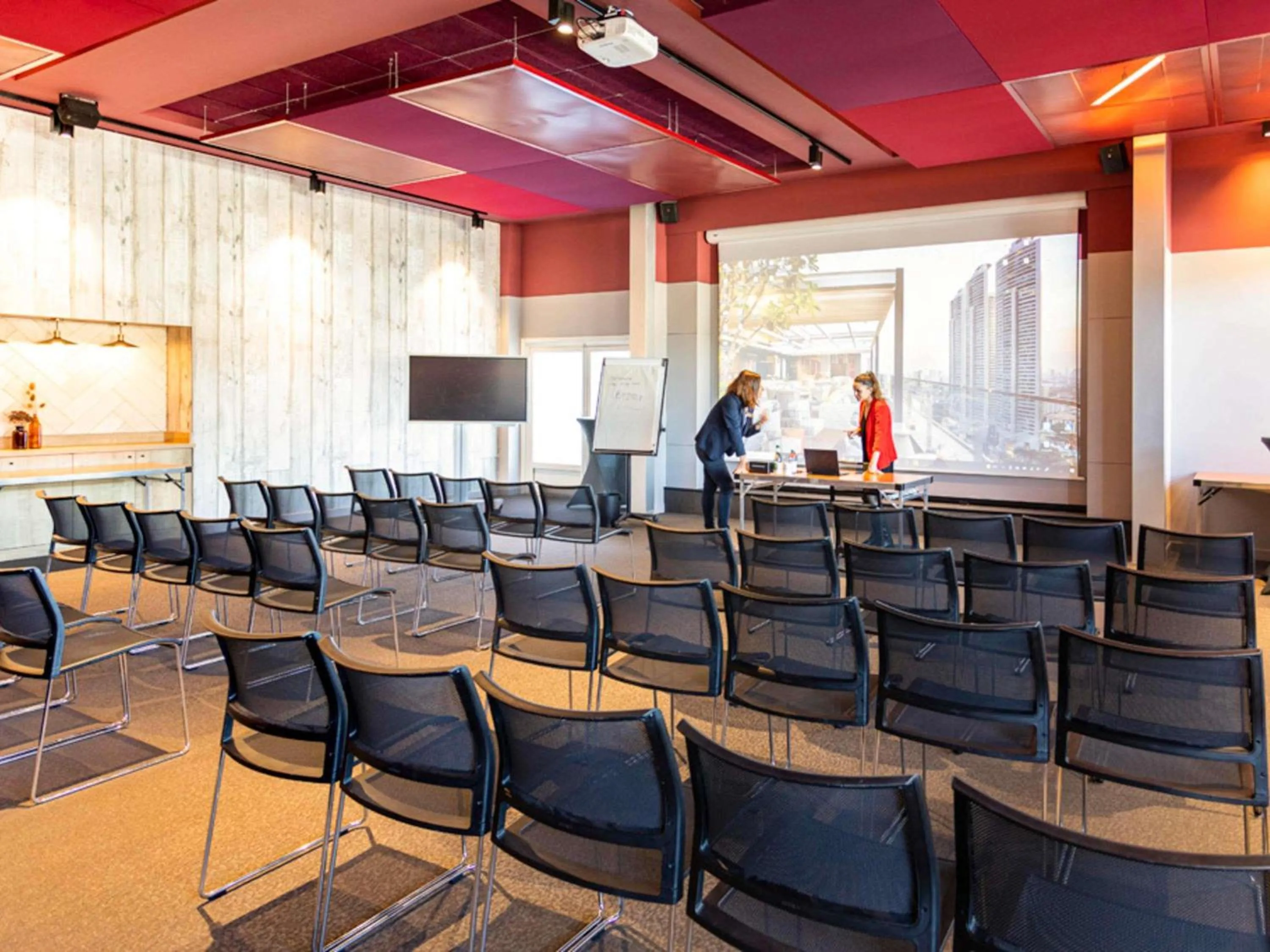 Meeting/conference room in Novotel Valence Sud